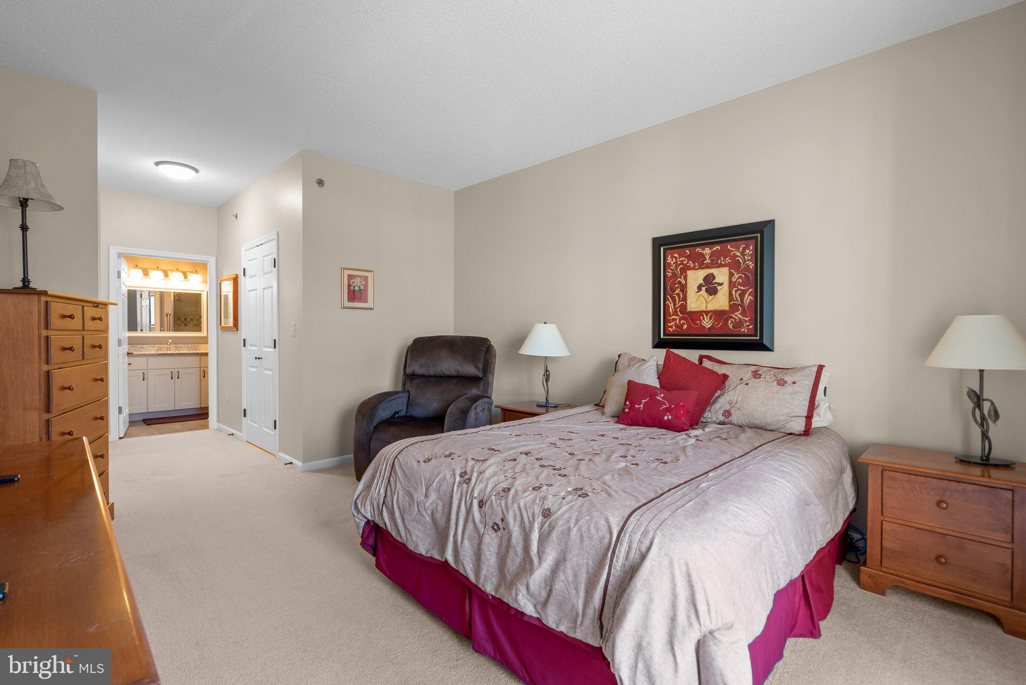 CREEKSIDE AT LEISURE WORLD - Residential