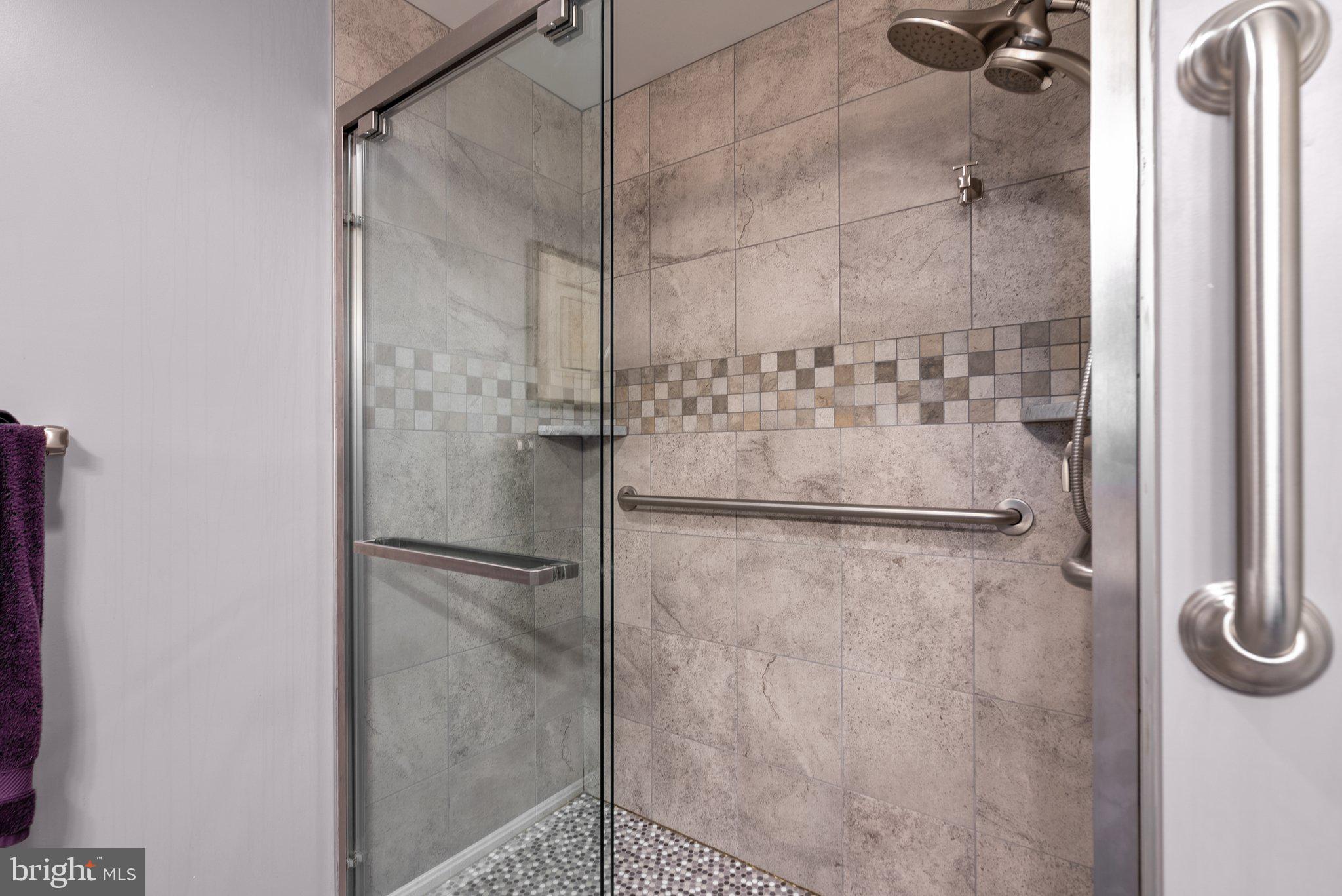 CREEKSIDE AT LEISURE WORLD - Residential