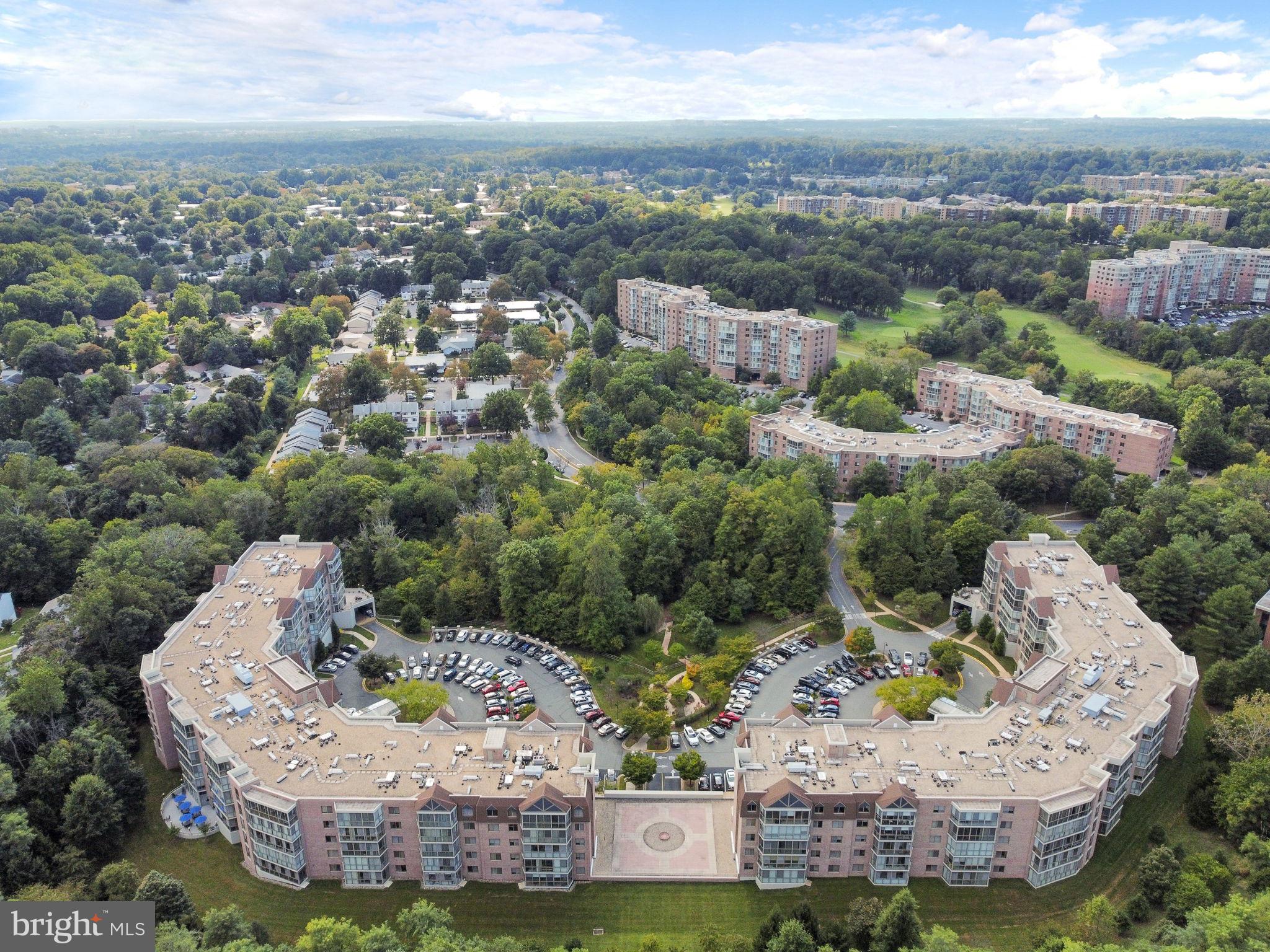 CREEKSIDE AT LEISURE WORLD - Residential