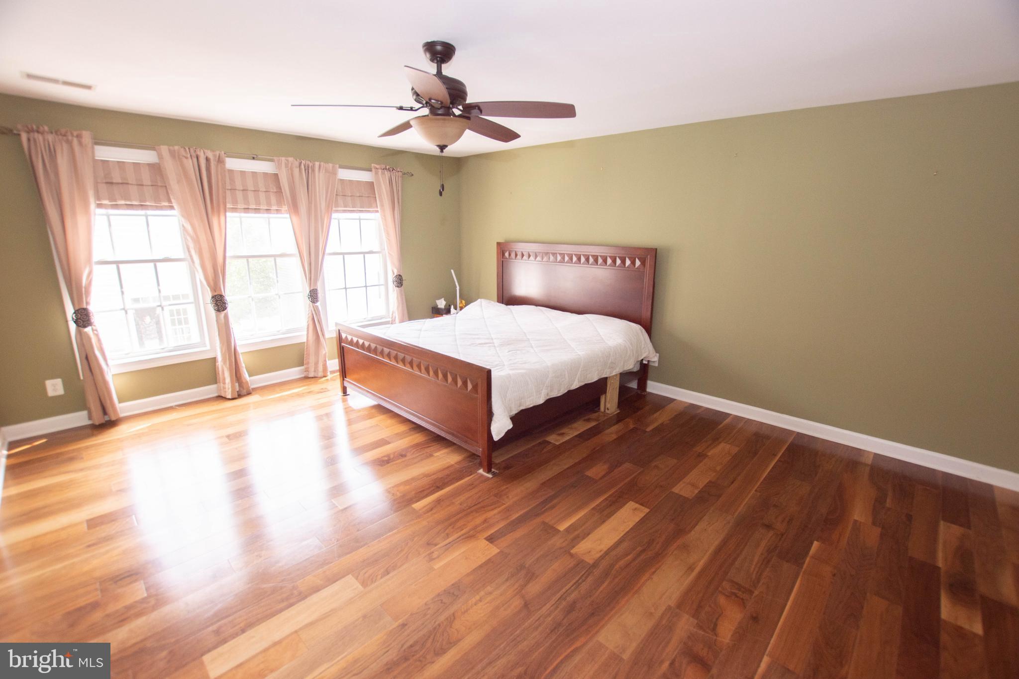 NORTHRIDGE VILLAGE - Residential Lease