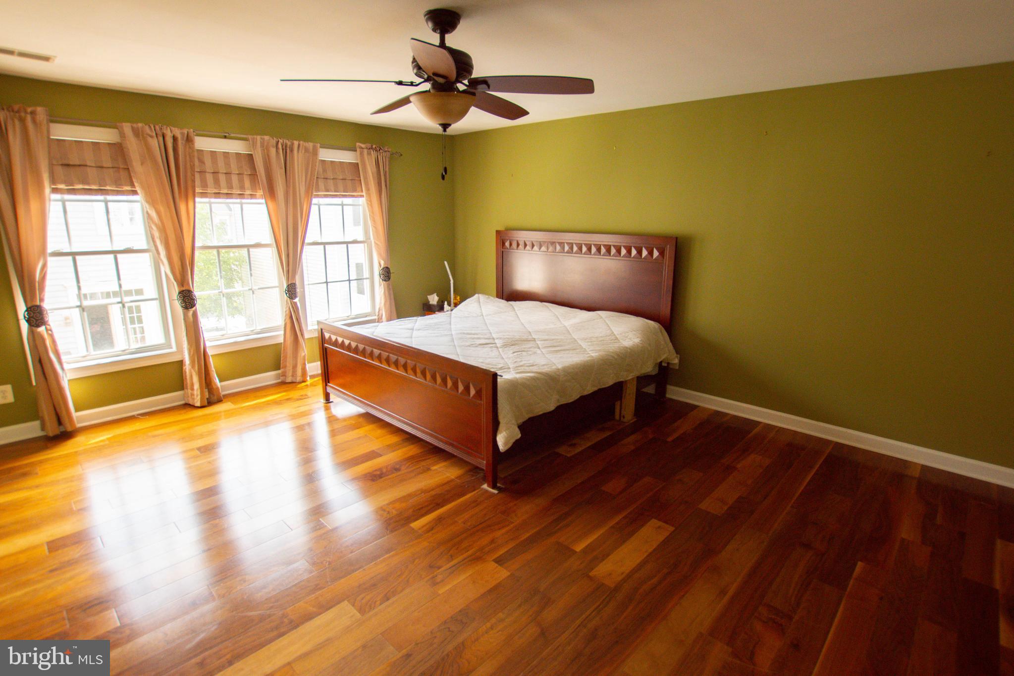 NORTHRIDGE VILLAGE - Residential Lease