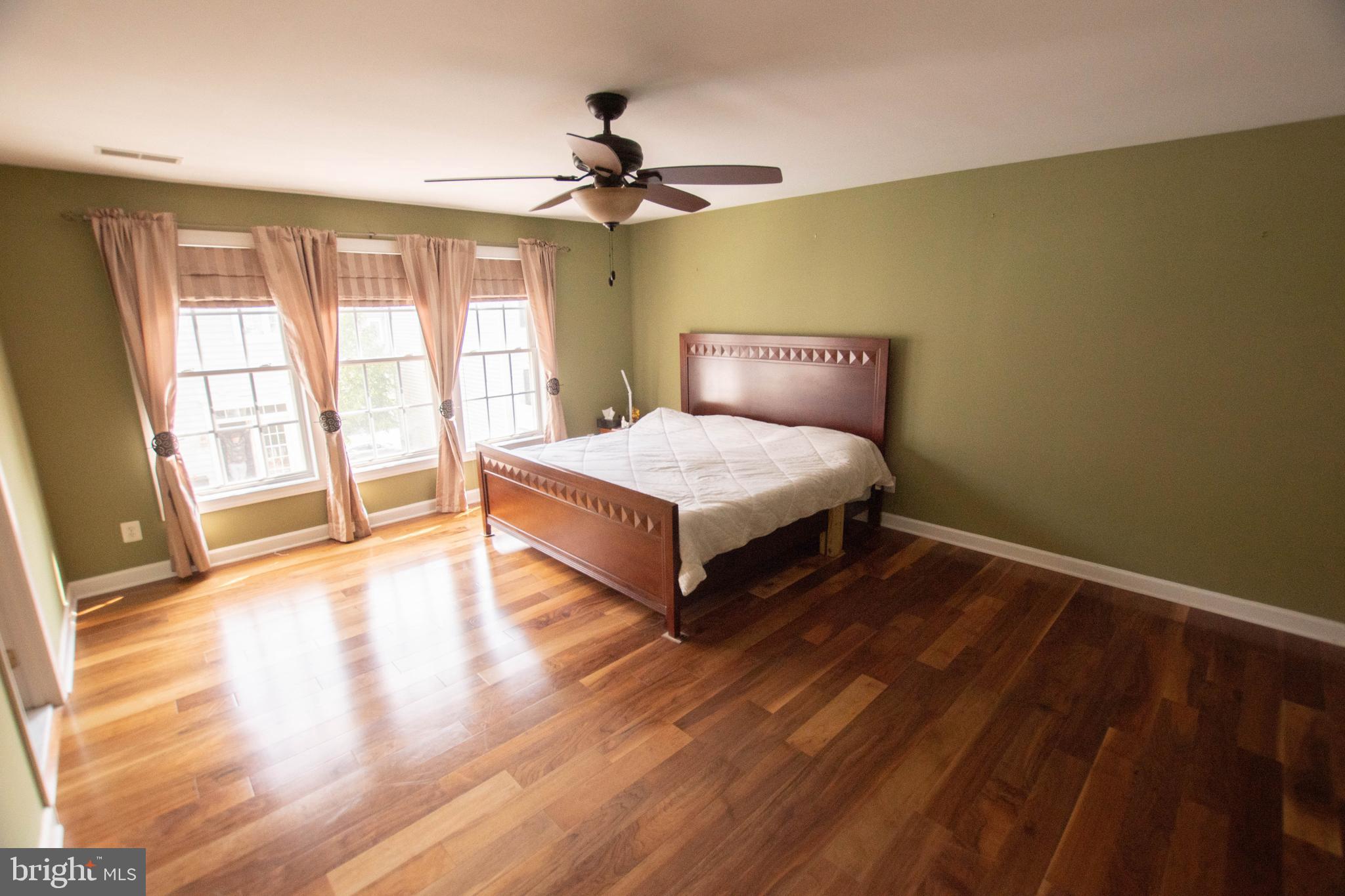 NORTHRIDGE VILLAGE - Residential Lease
