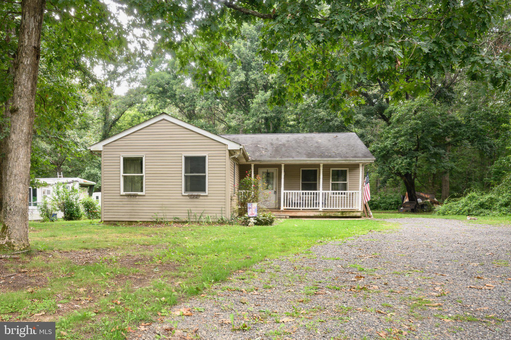 89 CROW POND ROAD