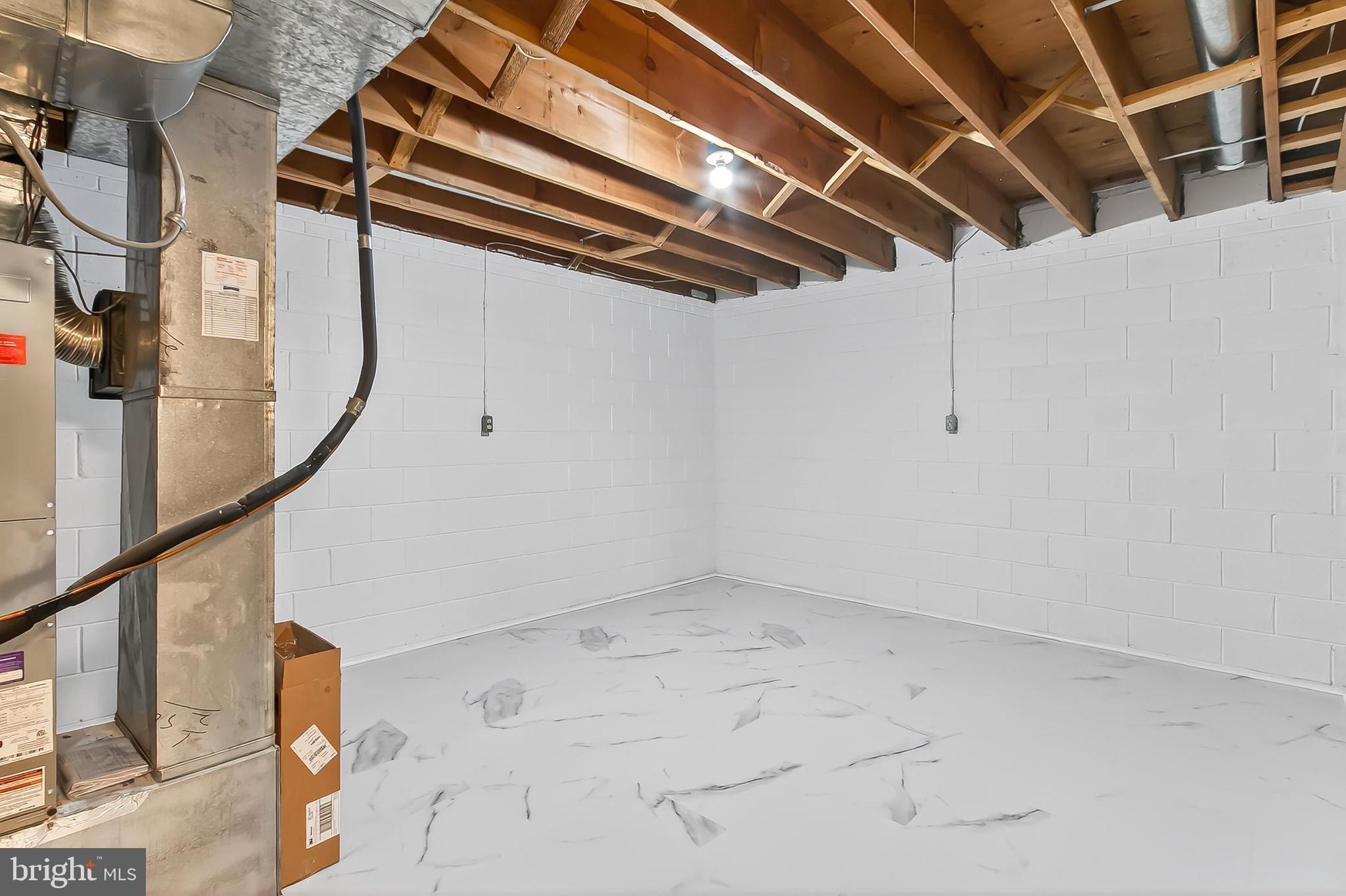 EVERMAY - Residential Lease