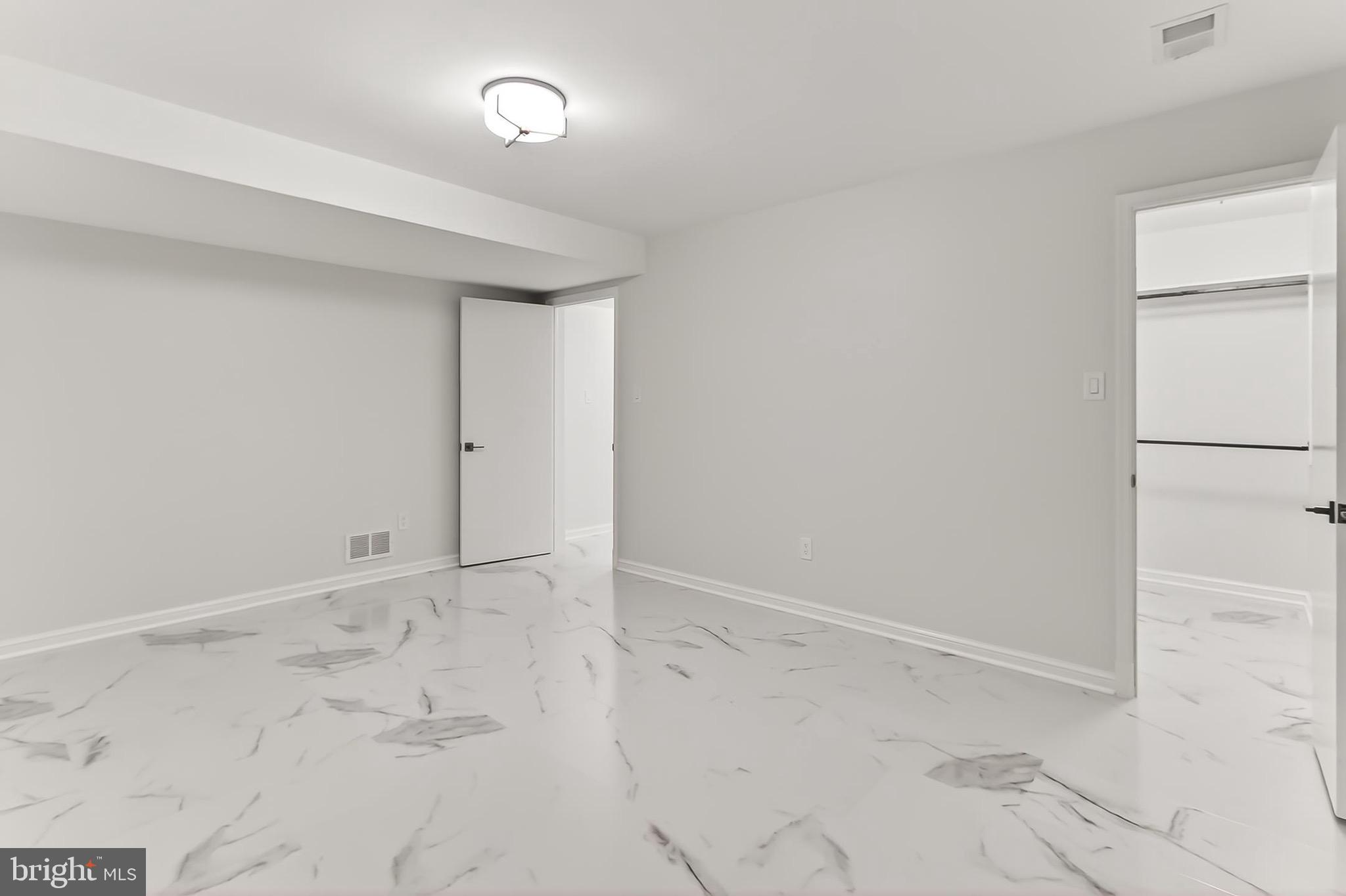 EVERMAY - Residential Lease