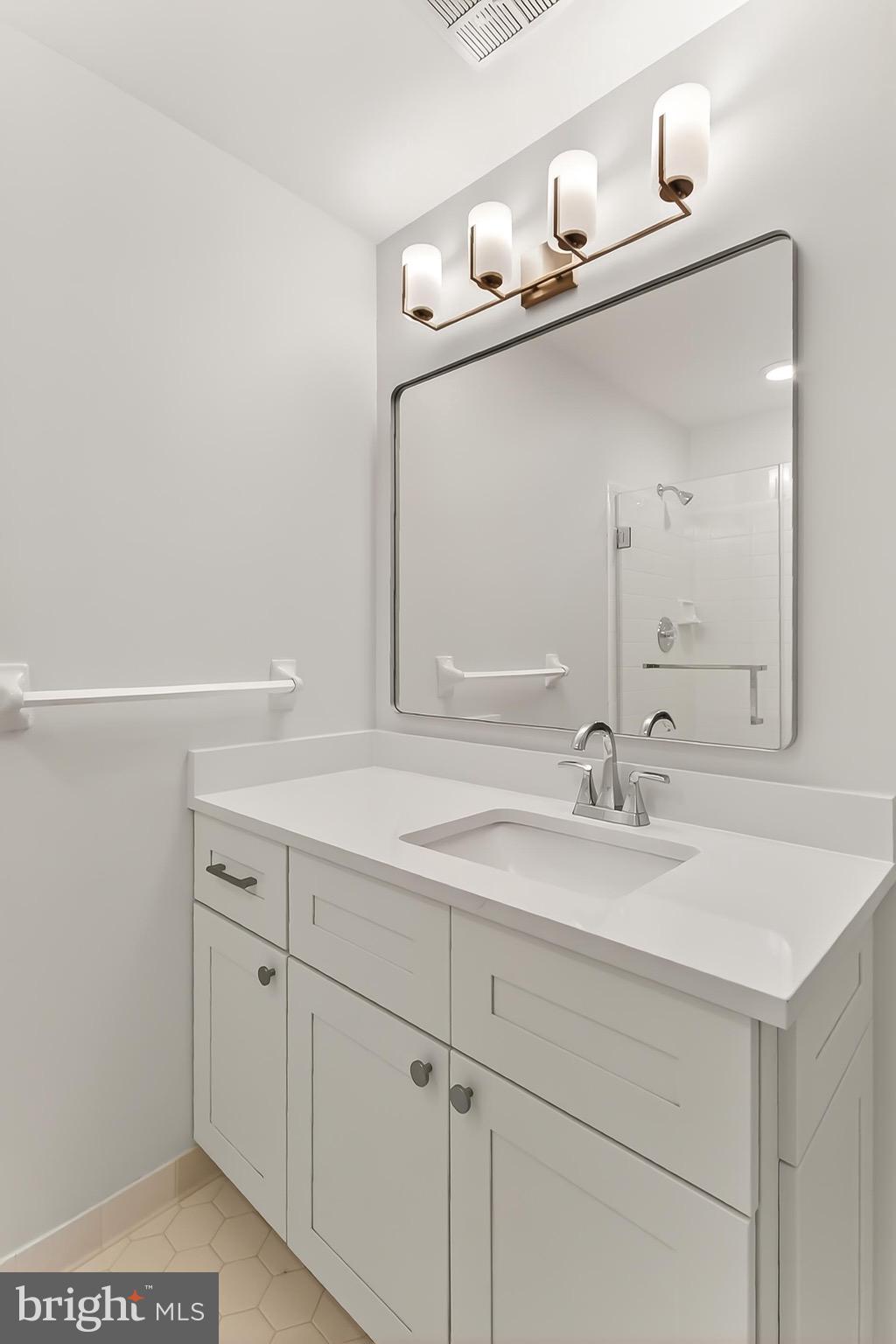 EVERMAY - Residential Lease