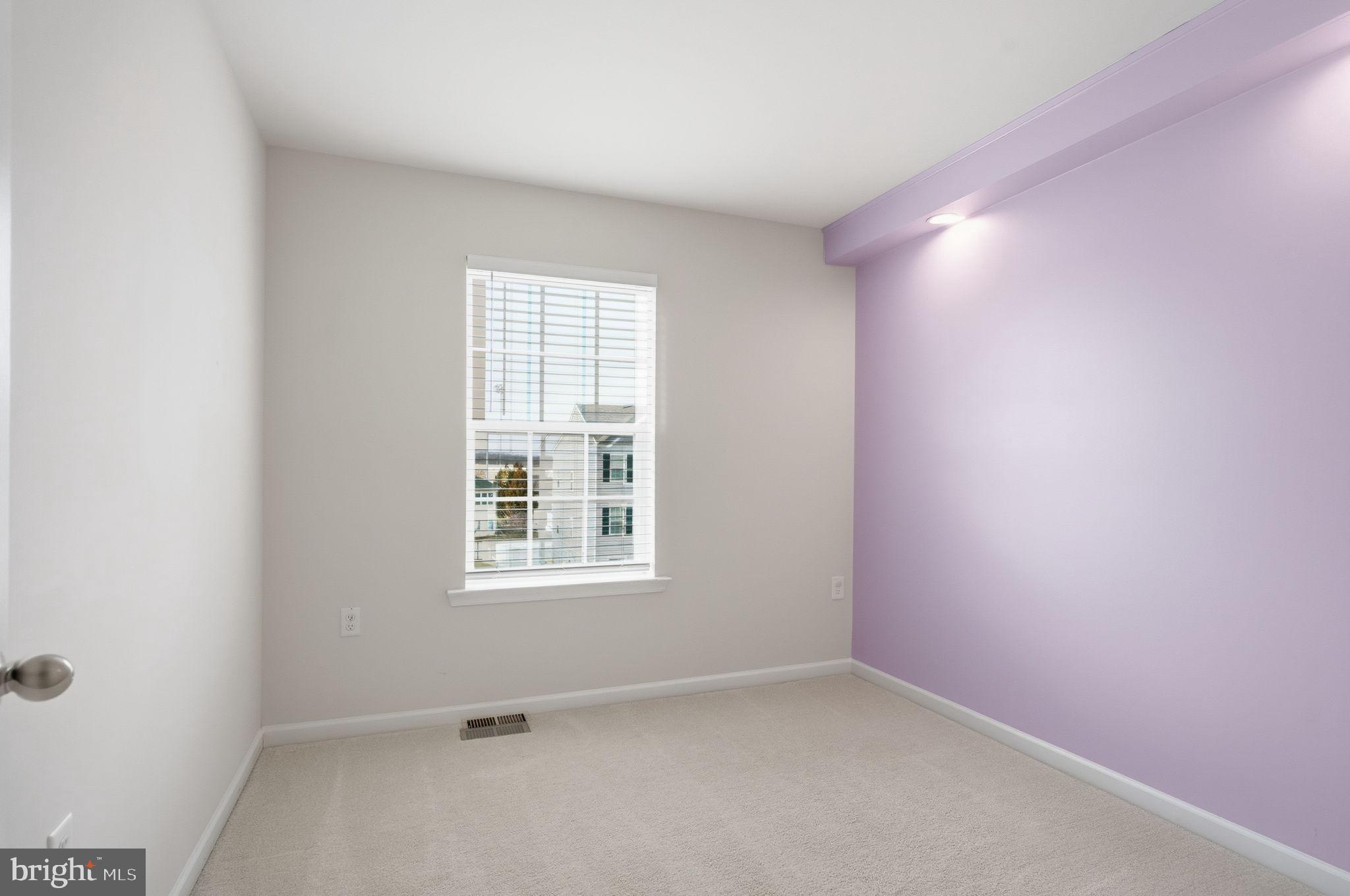 BRIAR RUN - Residential Lease