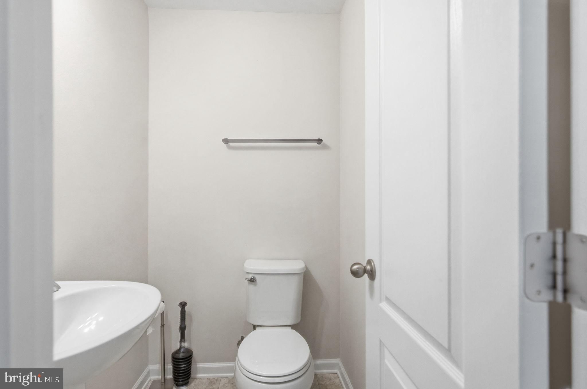 BRIAR RUN - Residential Lease