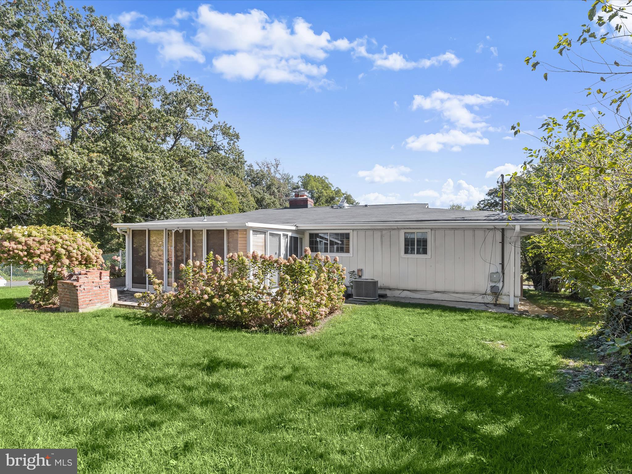 SUTER CIRCLE - Residential