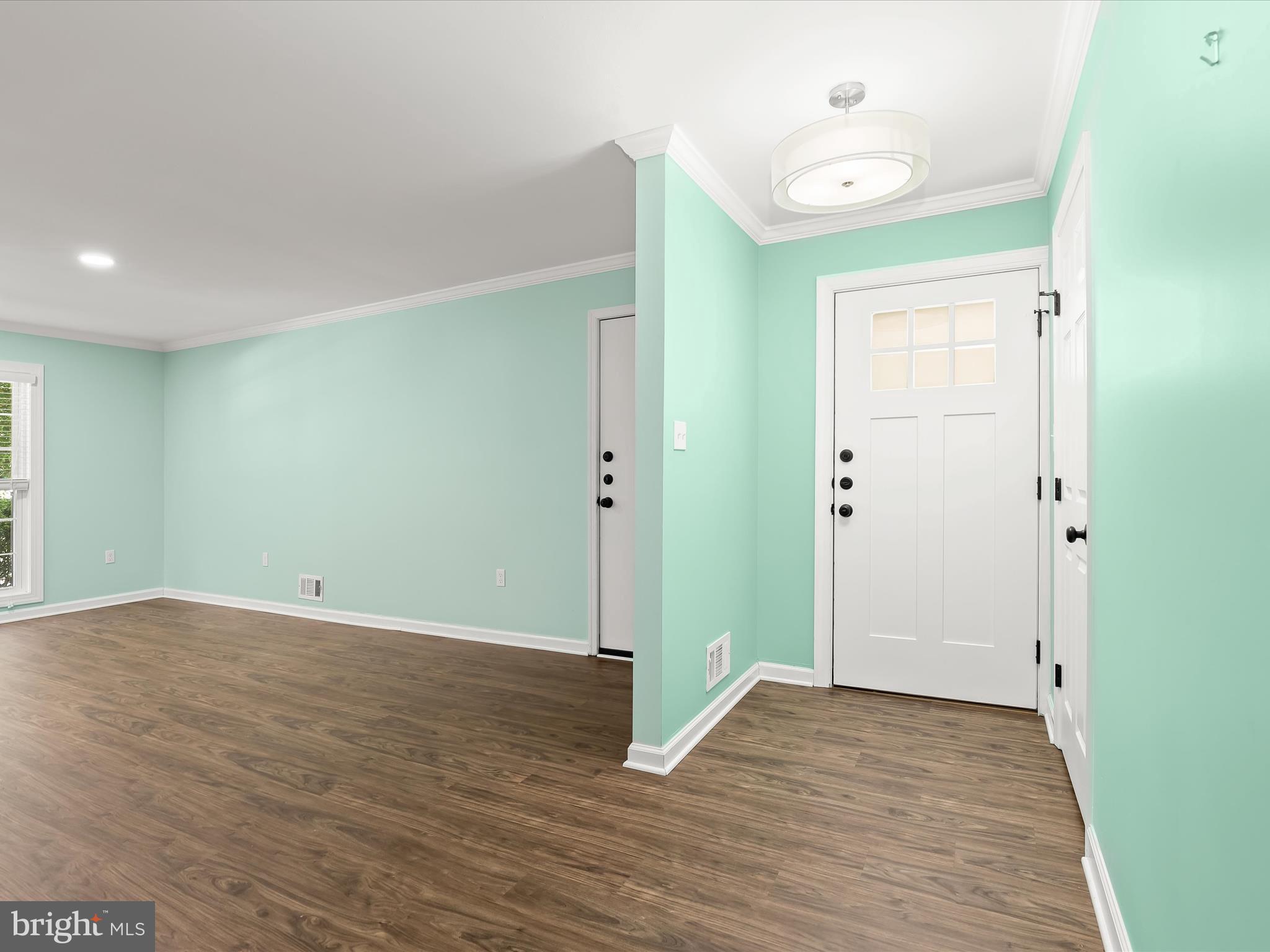 SUTER CIRCLE - Residential