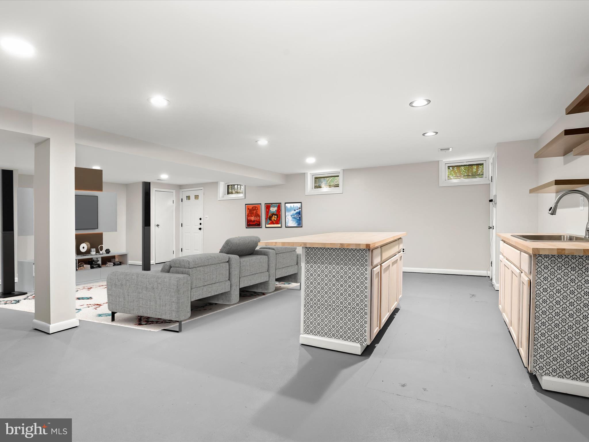 SUTER CIRCLE - Residential