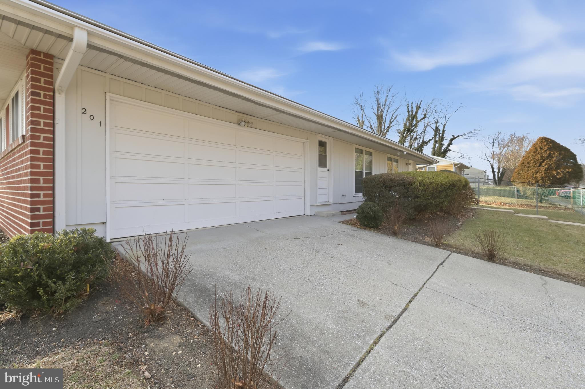 SUTER CIRCLE - Residential