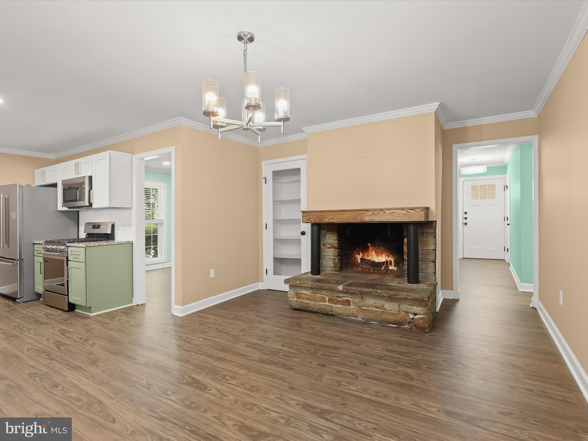 SUTER CIRCLE - Residential