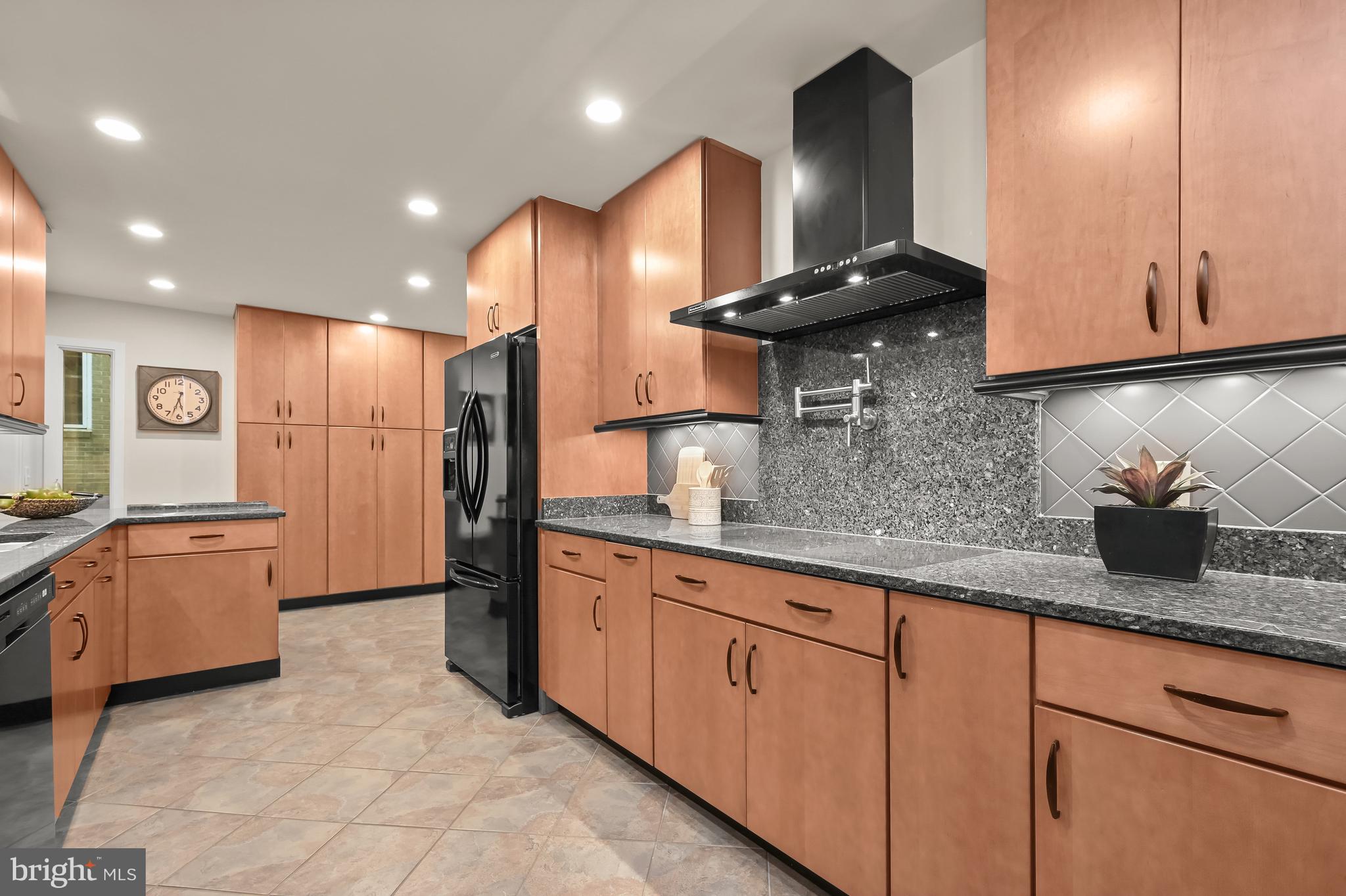 EAST GATE OF POTOMAC - Residential