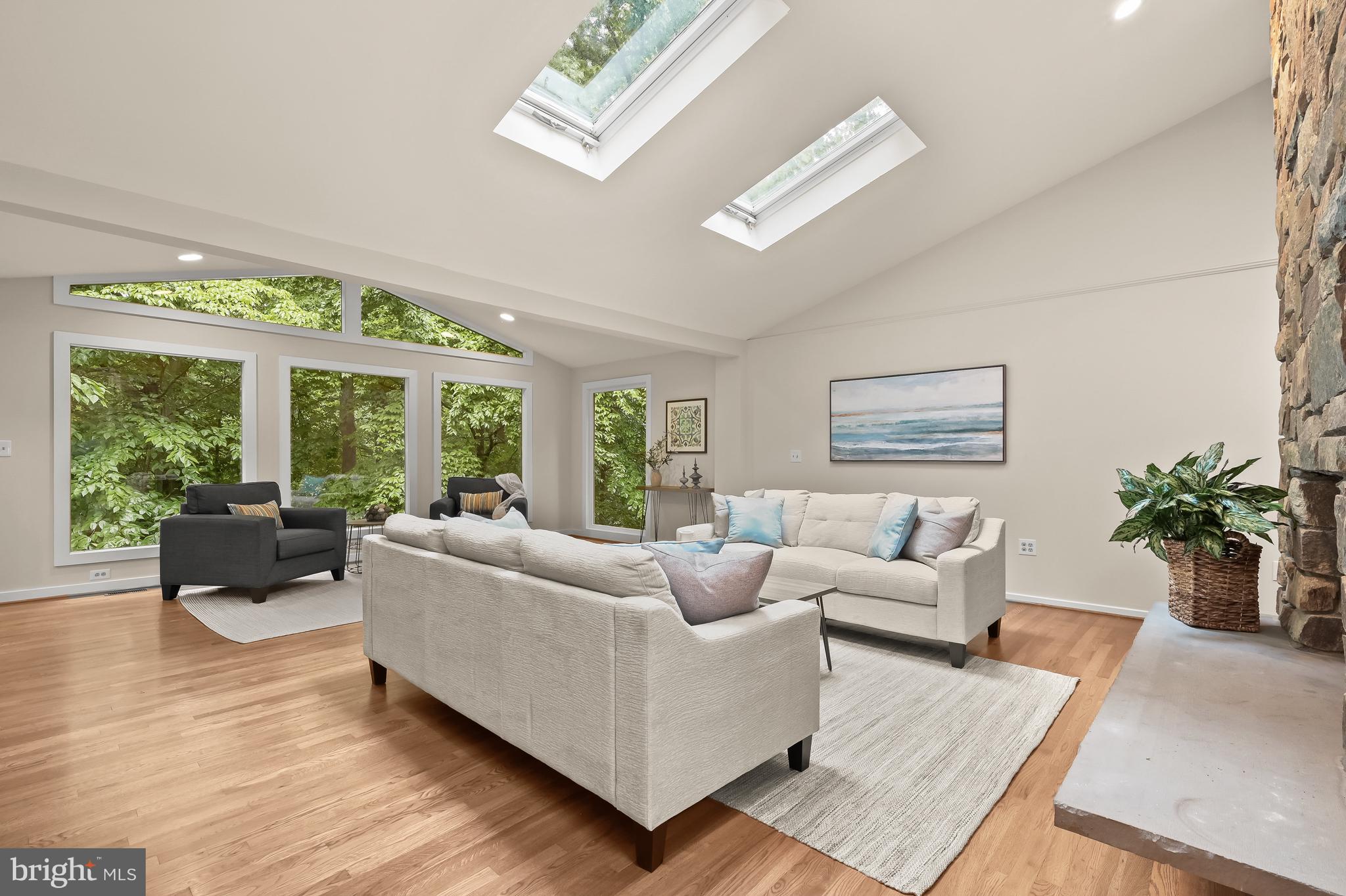 EAST GATE OF POTOMAC - Residential