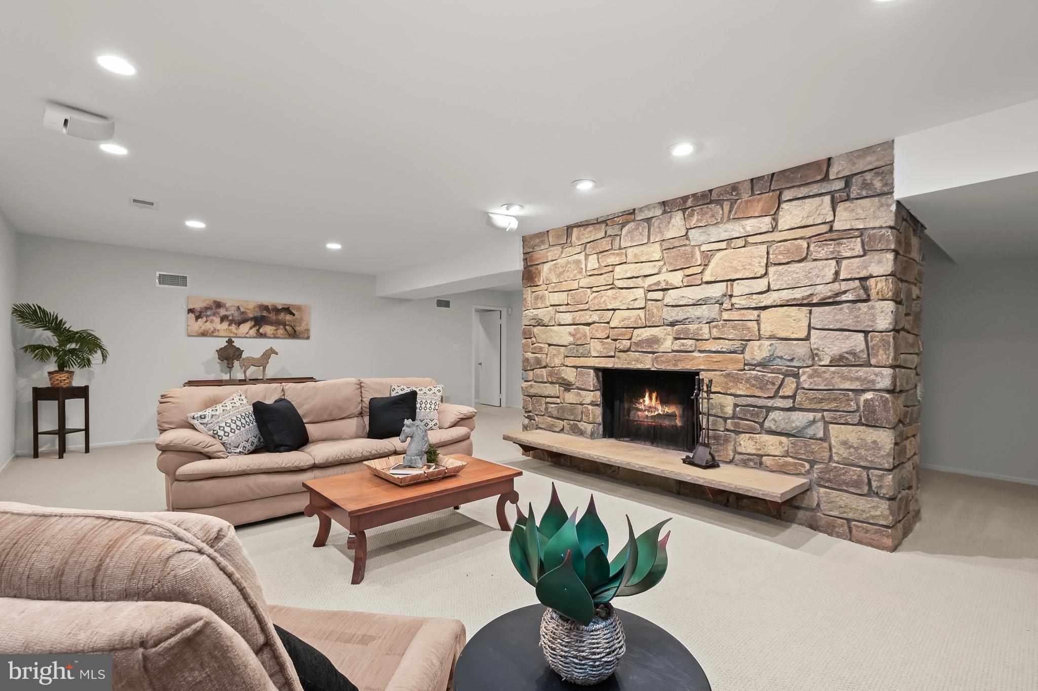 EAST GATE OF POTOMAC - Residential