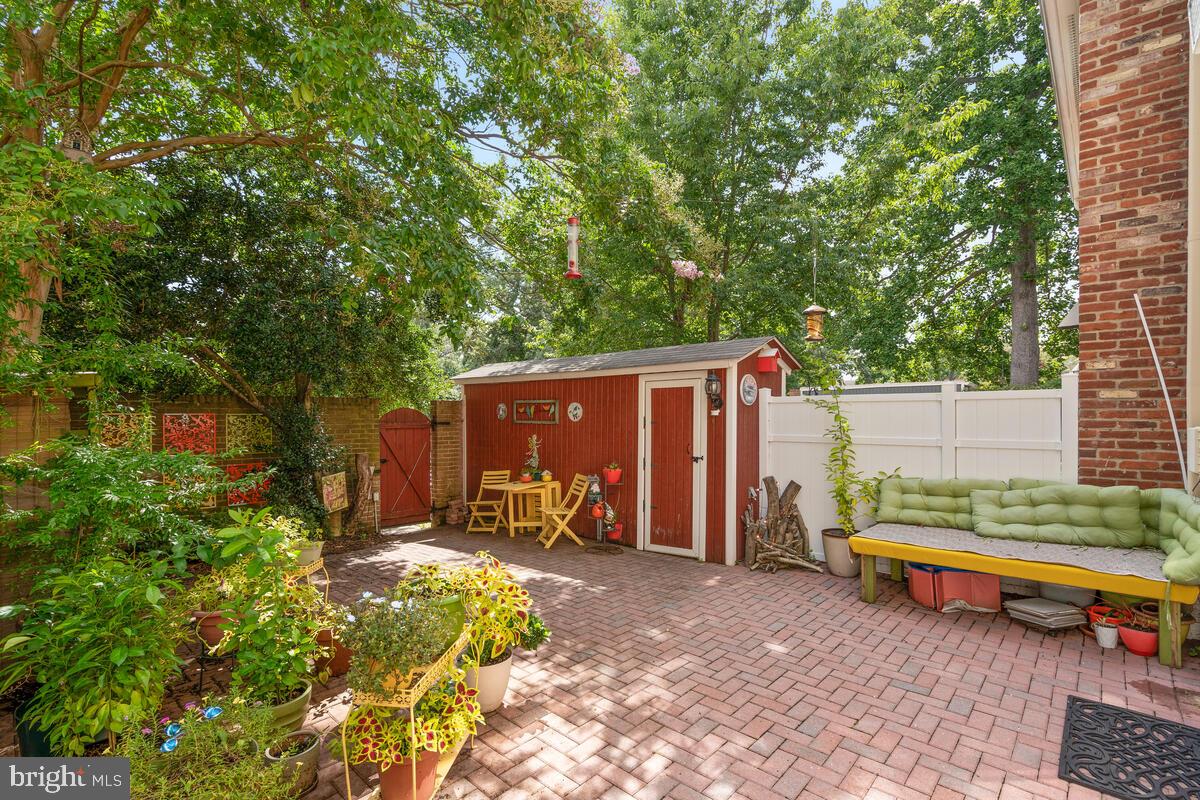 CHARLESTOWN - Residential