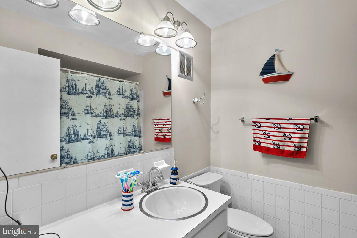 CHARLESTOWN - Residential