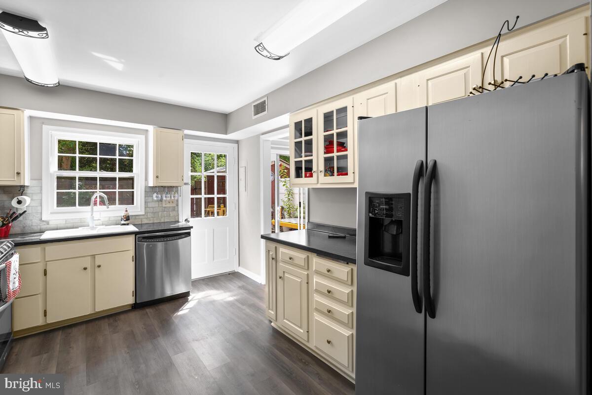 CHARLESTOWN - Residential