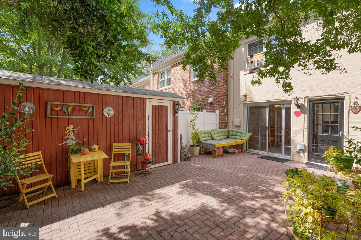 CHARLESTOWN - Residential