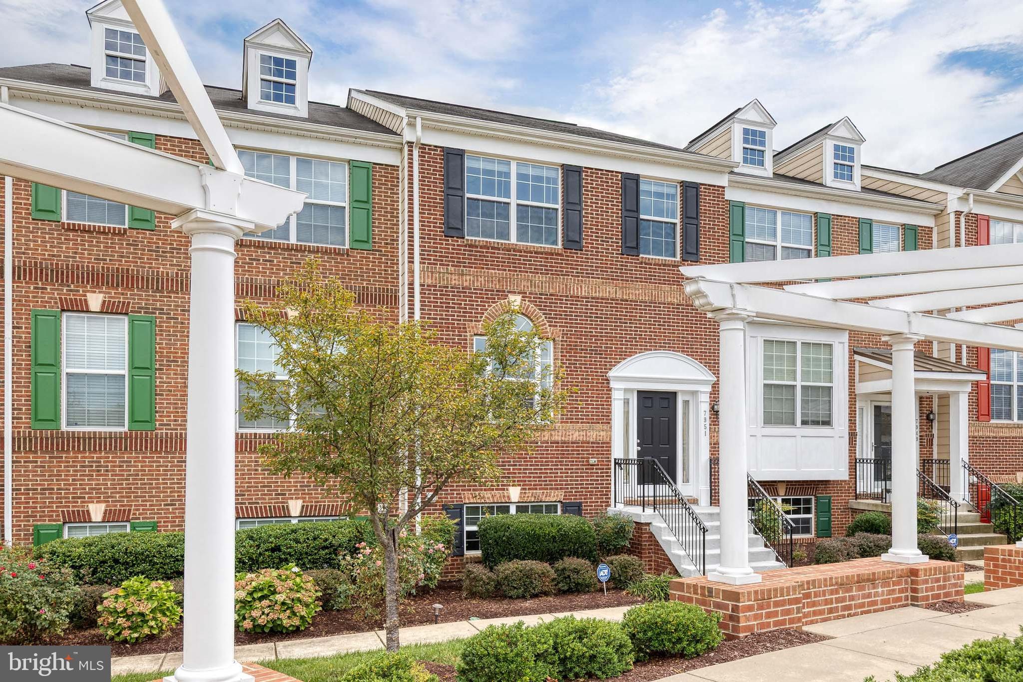 POINTE AT ARUNDEL PRESERVES - Residential