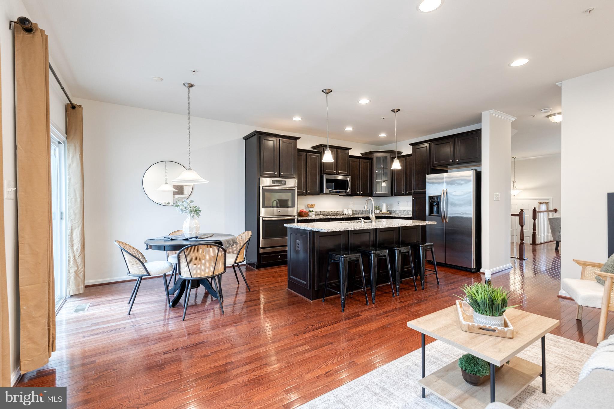 POINTE AT ARUNDEL PRESERVES - Residential