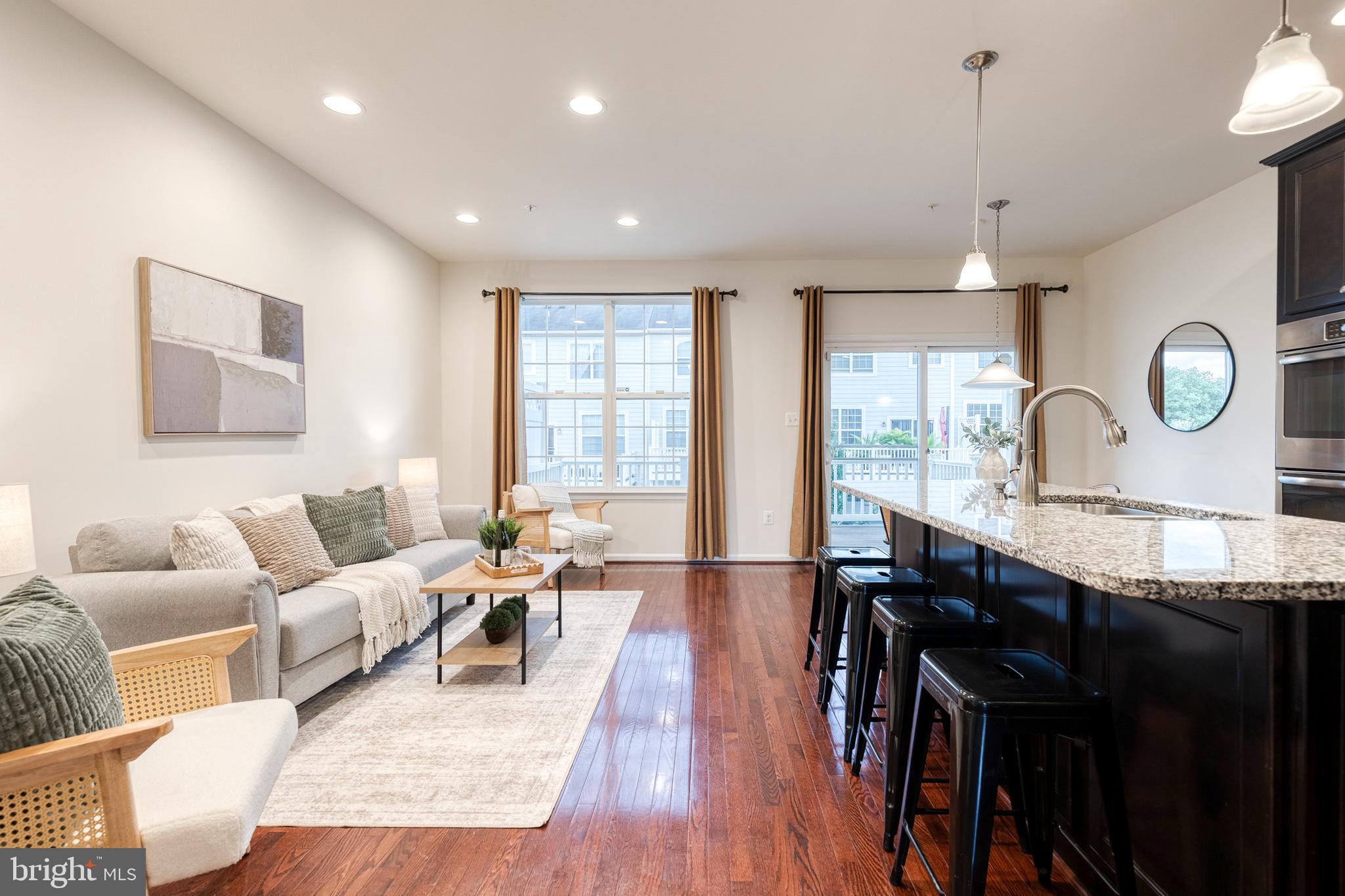 POINTE AT ARUNDEL PRESERVES - Residential