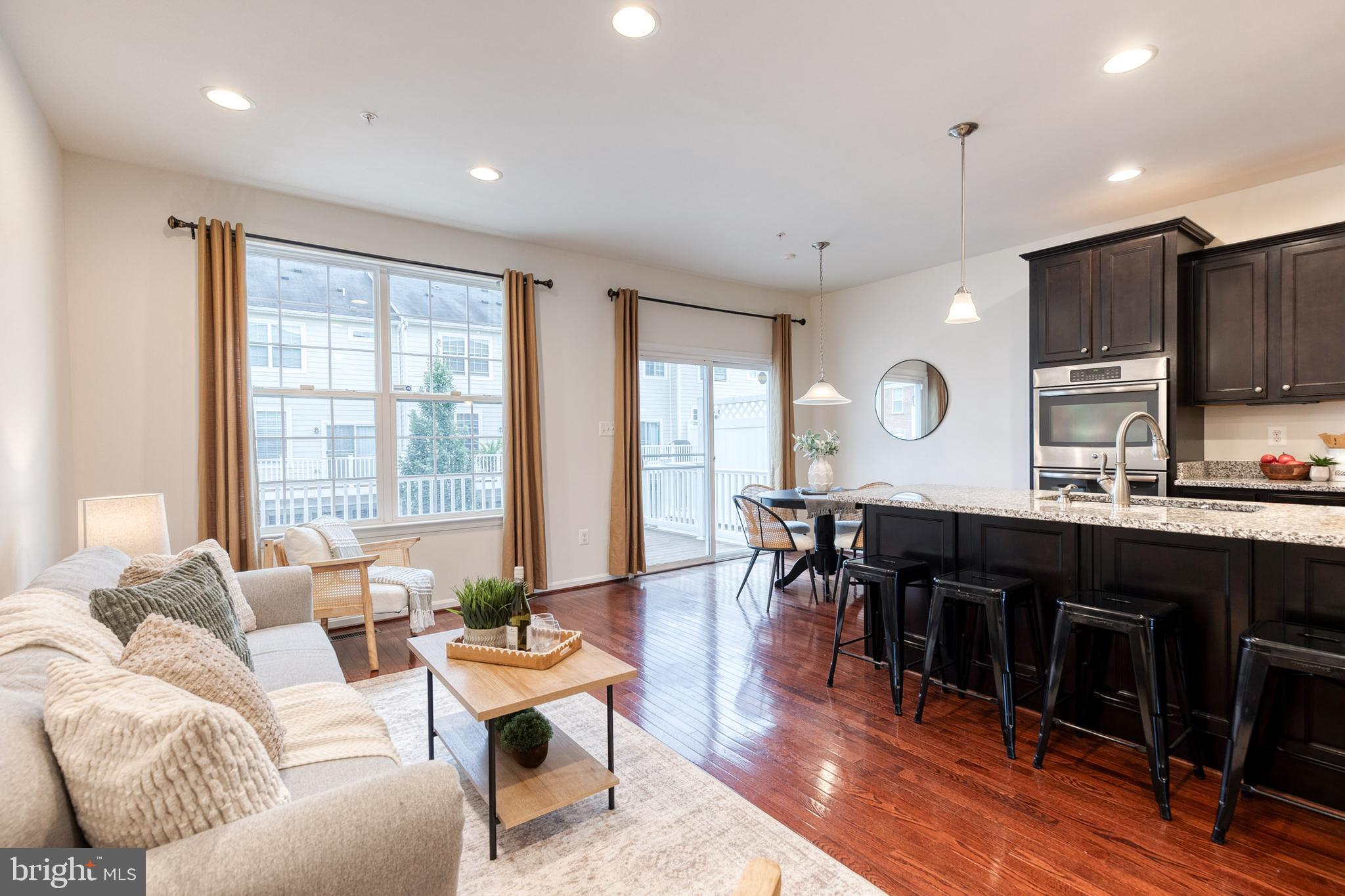 POINTE AT ARUNDEL PRESERVES - Residential