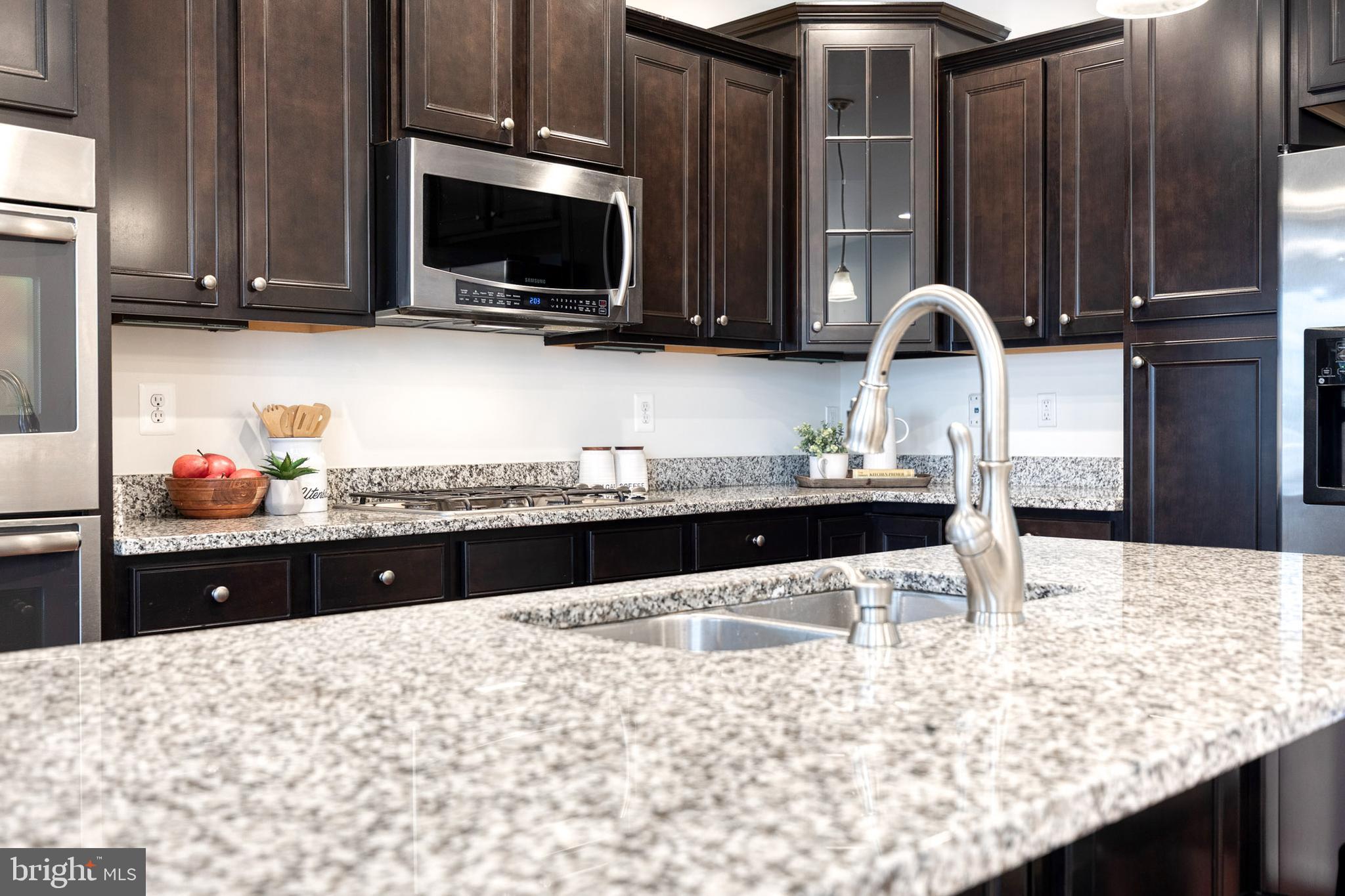 POINTE AT ARUNDEL PRESERVES - Residential