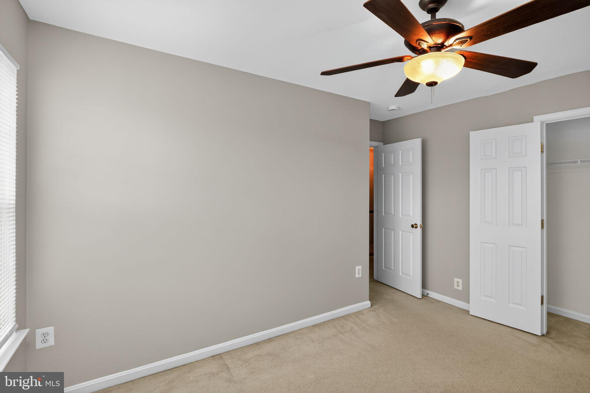 SHEFFIELD MANOR - Residential Lease