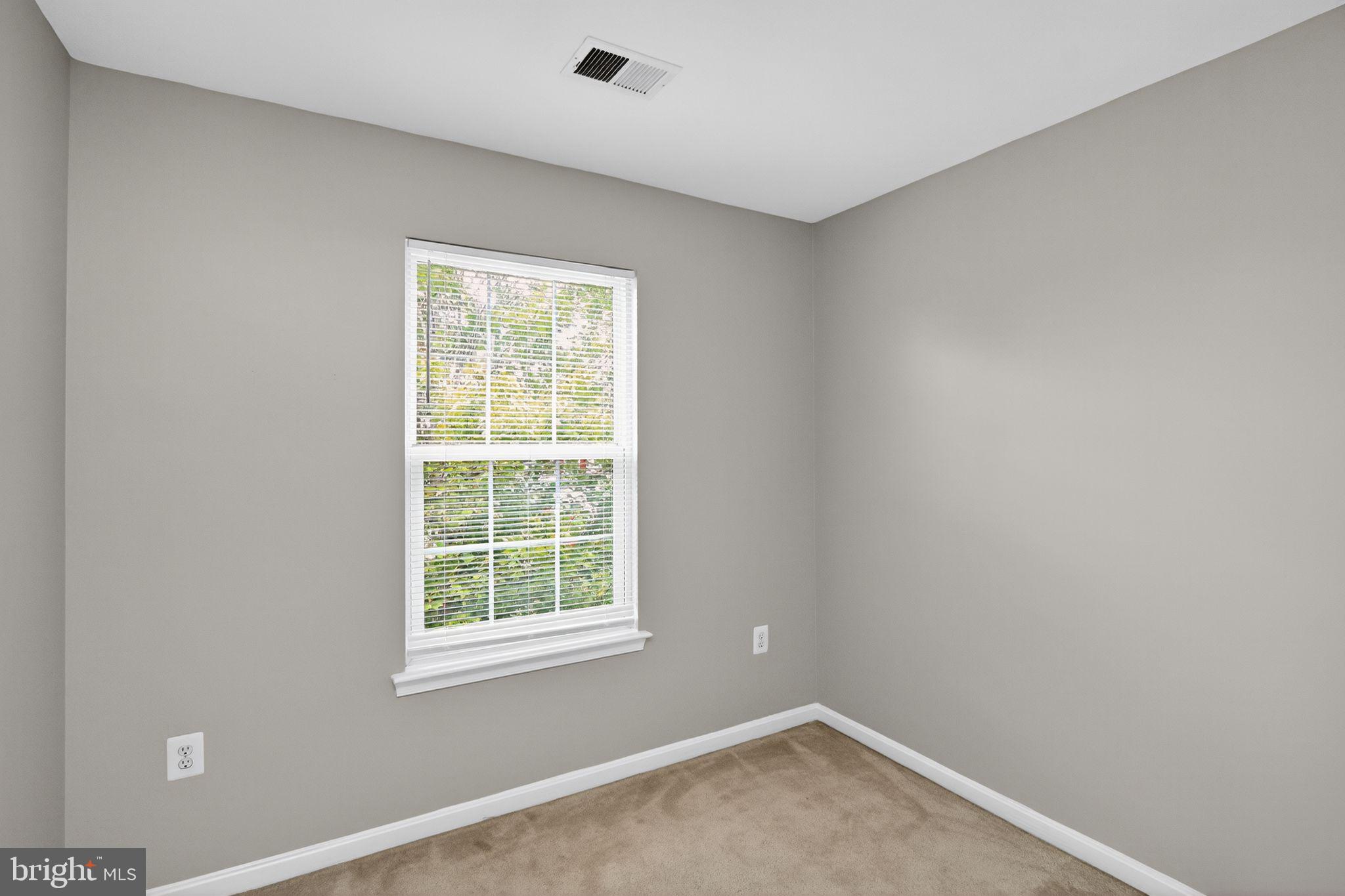 SHEFFIELD MANOR - Residential Lease