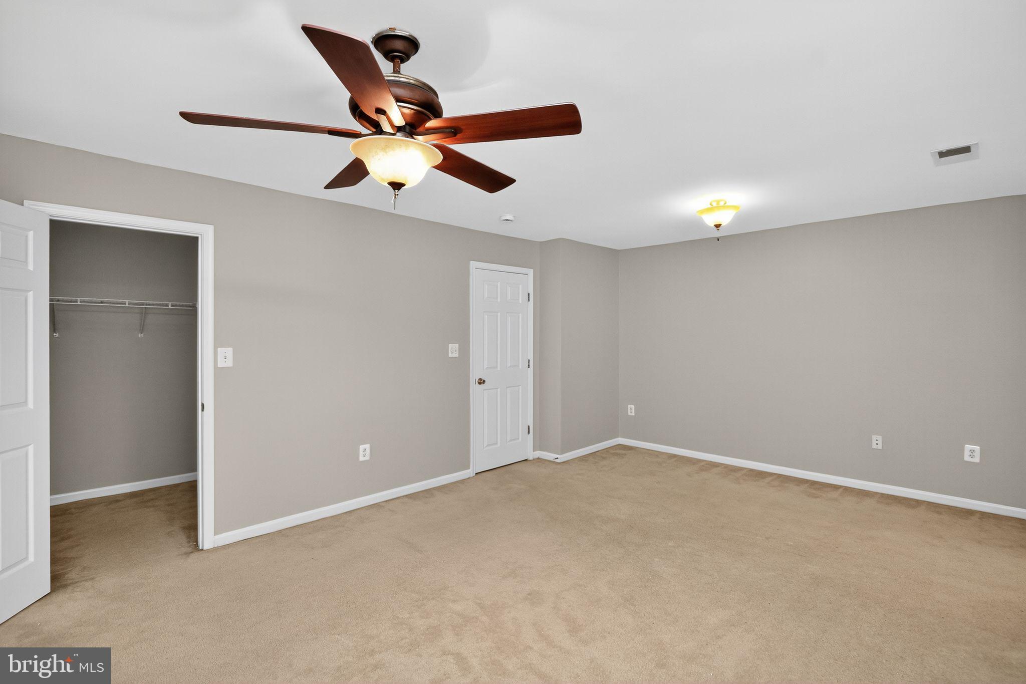 SHEFFIELD MANOR - Residential Lease