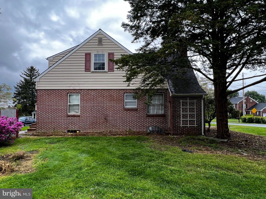 Photo of 23 MYLIN AVE, WILLOW STREET, PA 17584 (MLS # PALA2035534)