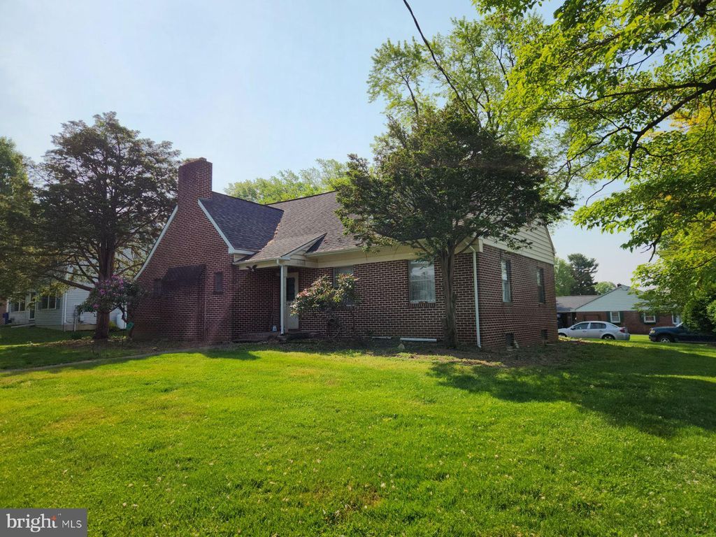 Photo of 23 MYLIN AVE, WILLOW STREET, PA 17584 (MLS # PALA2035534)