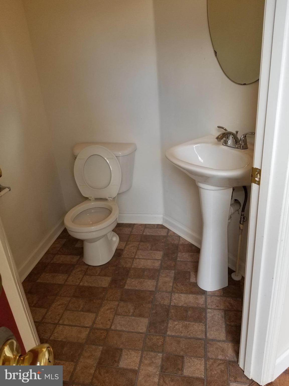 WAVERLY WOODS - Residential Lease