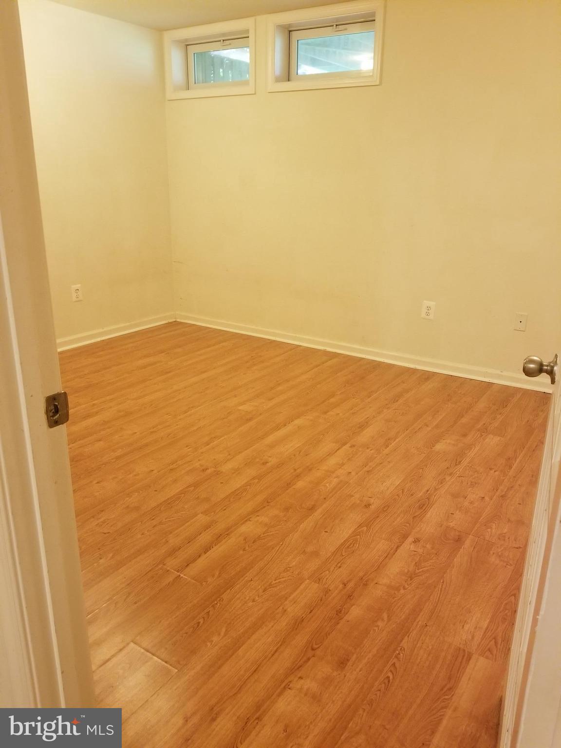 WAVERLY WOODS - Residential Lease