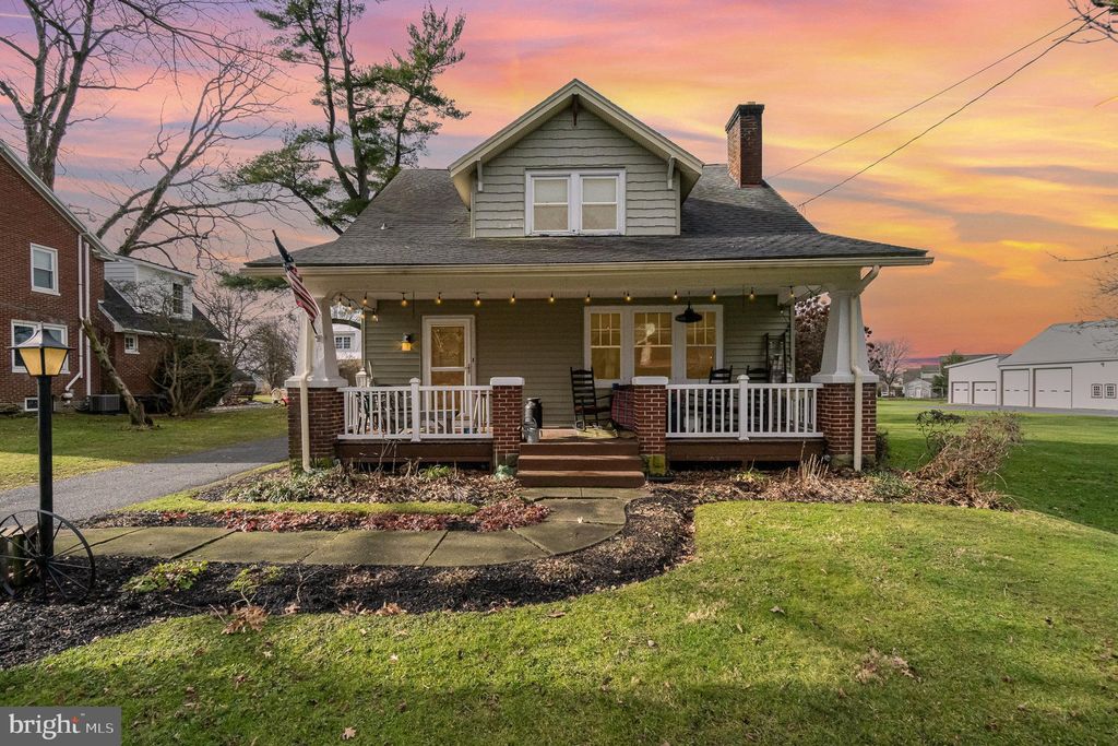 Photo of 1546 Lampeter Road, Lancaster, PA 17602 (MLS # PALA2045418)