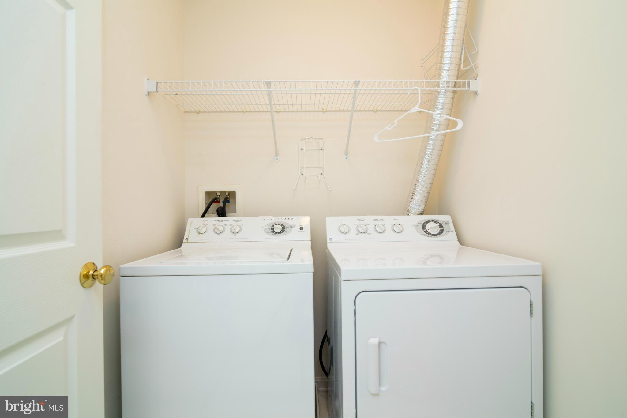 TALL OAKS - Residential Lease