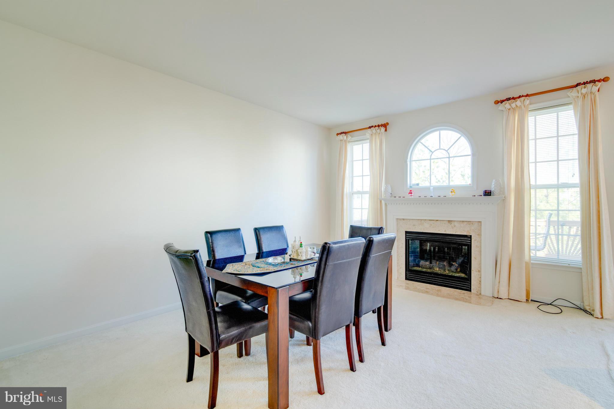 TALL OAKS - Residential Lease