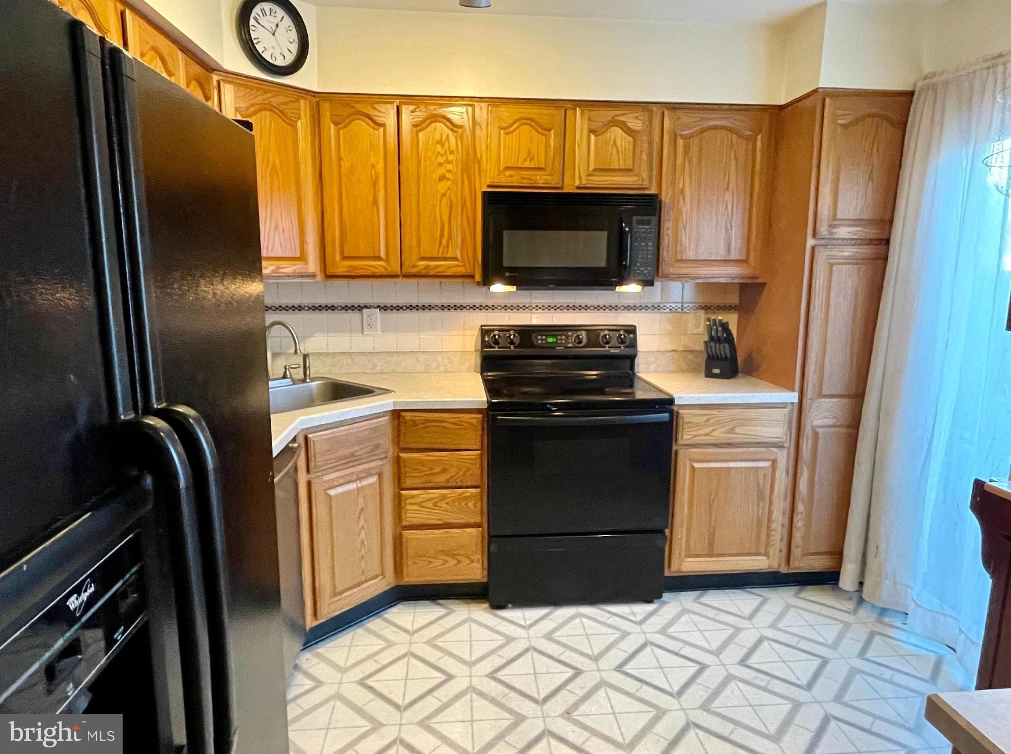 CENTENNIAL RIDGE - Residential