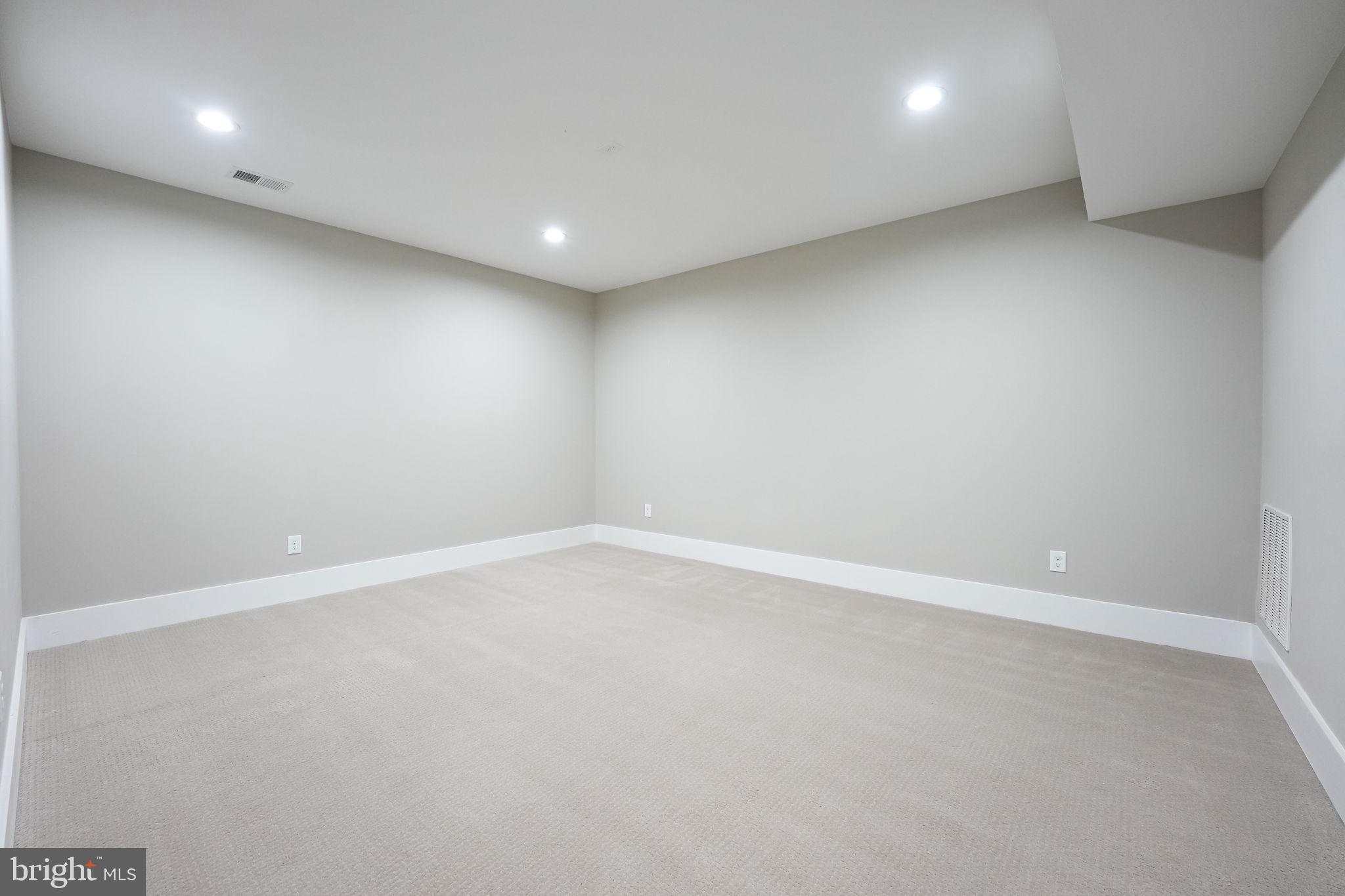 BOGERS FENWICK PARK - Residential