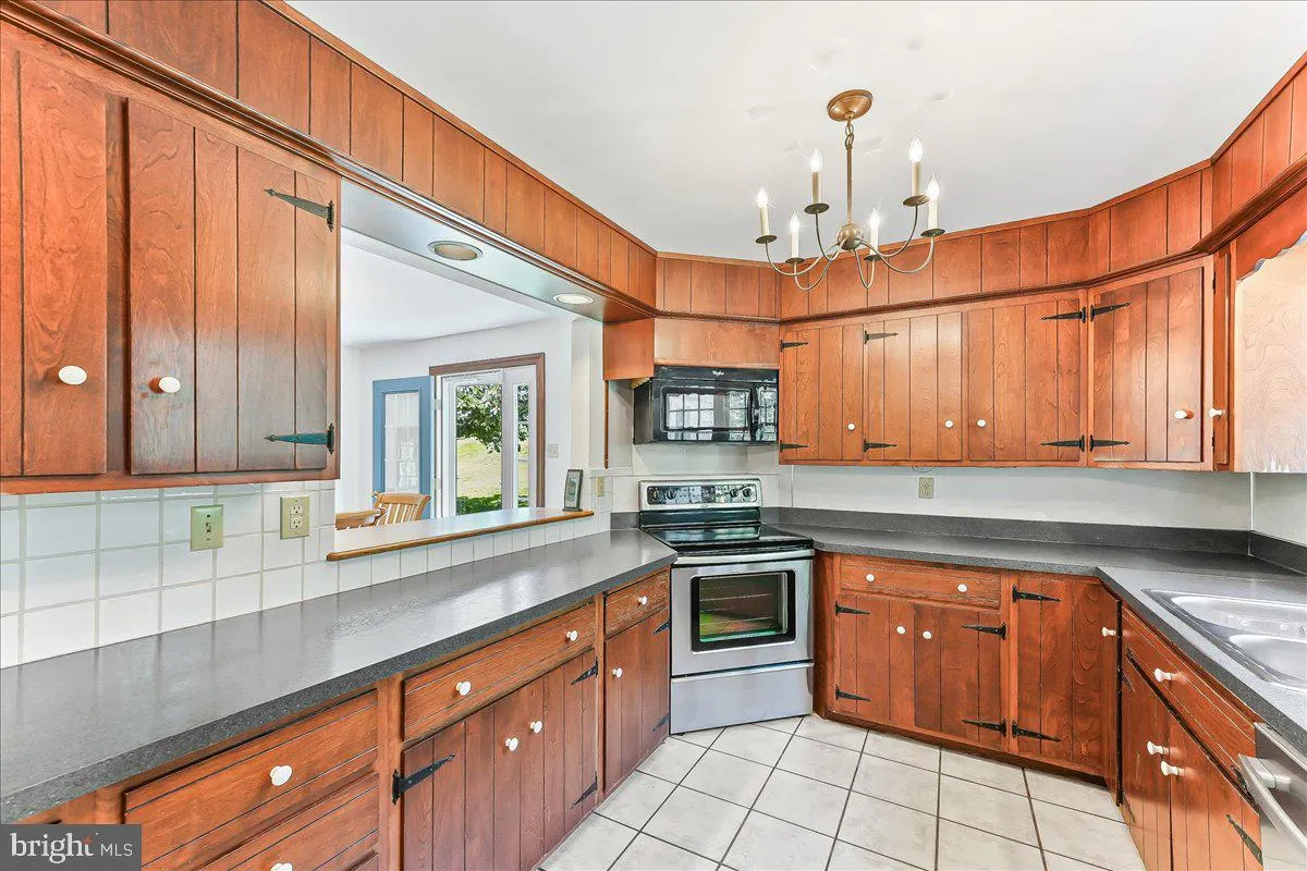 Parkesburg, Pennsylvania 19365, United States, 4 Bedrooms Bedrooms, ,3 BathroomsBathrooms,Residential,Coming Soon,180766