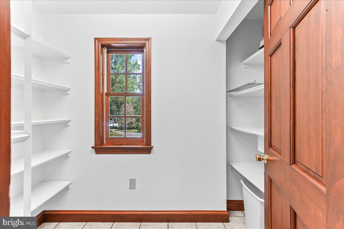 CHESHIRE HUNT - Residential