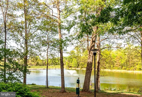 1720 Lake Shore Crest Drive Unit 35, Reston, VA MLS: VAFX2237816