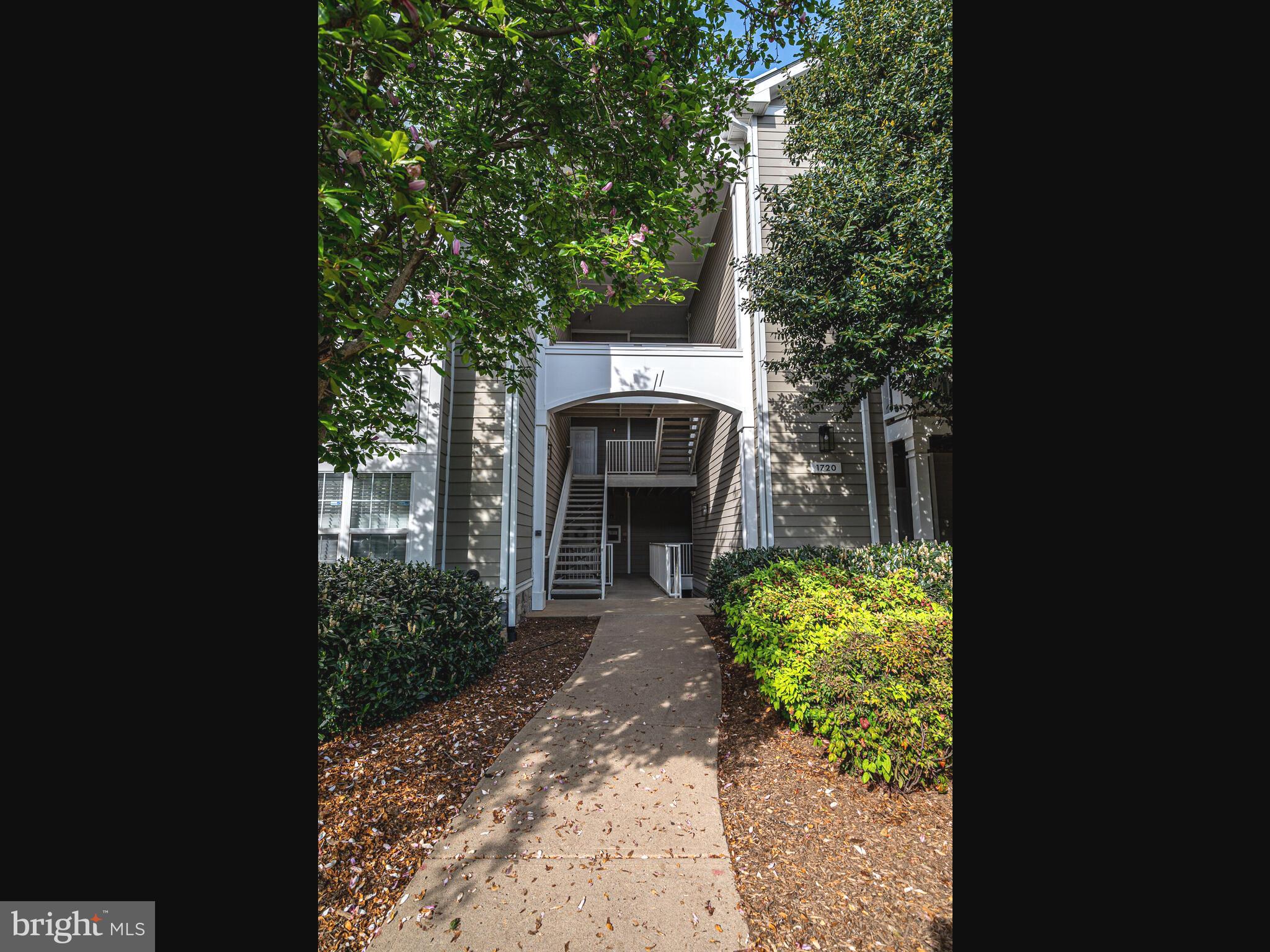 1720 LAKE SHORE CREST DRIVE 35