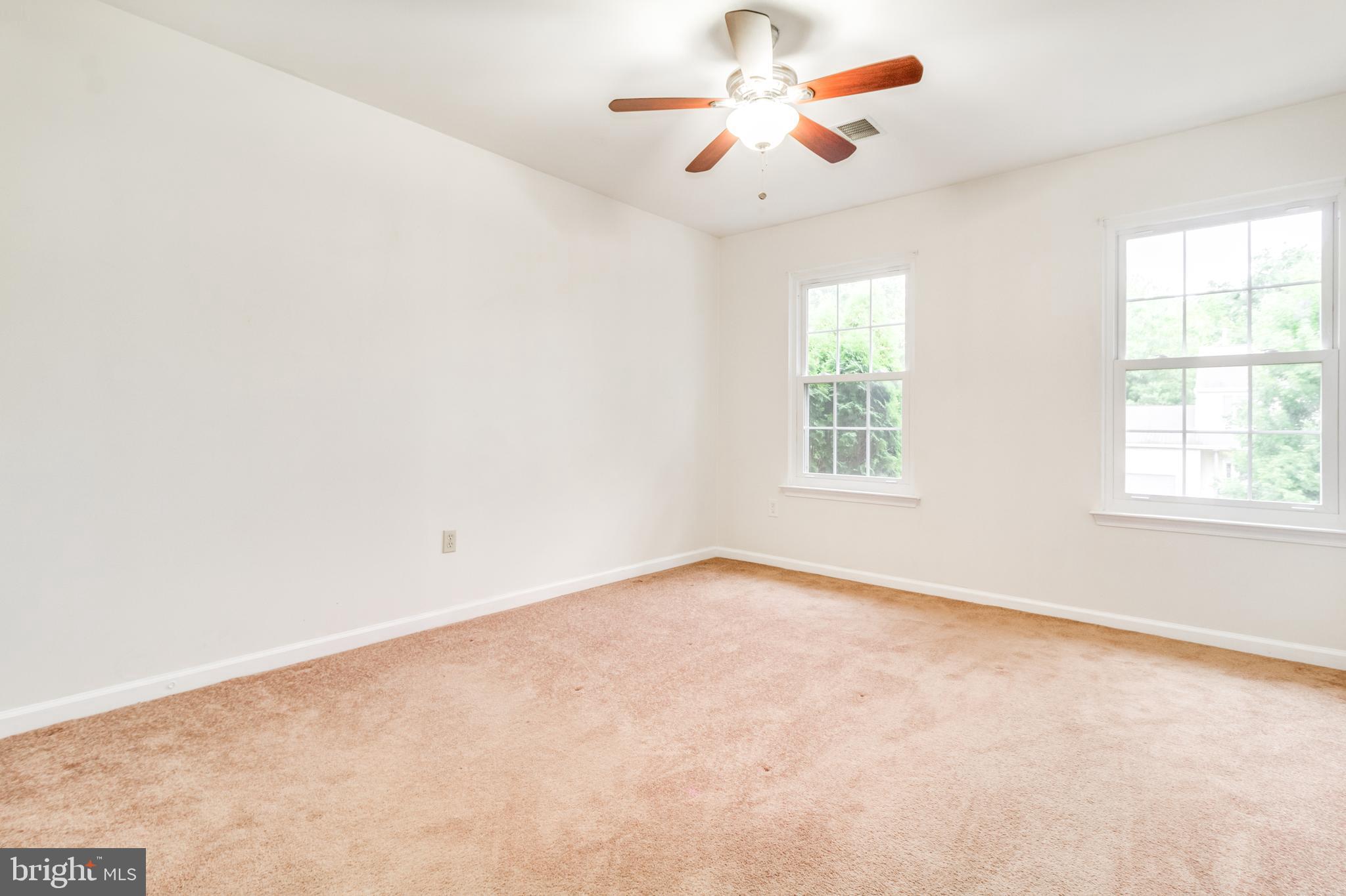 AUTUMN GROVE - Residential