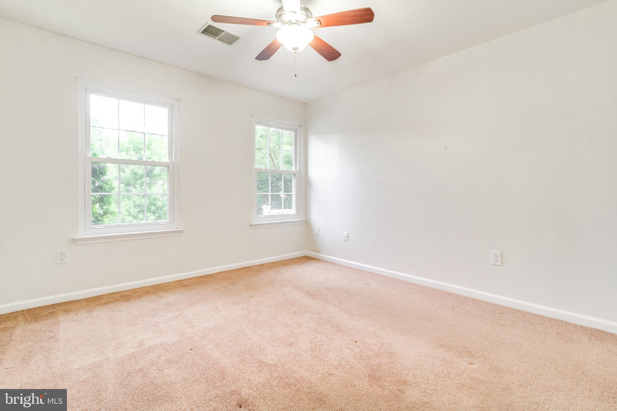 AUTUMN GROVE - Residential