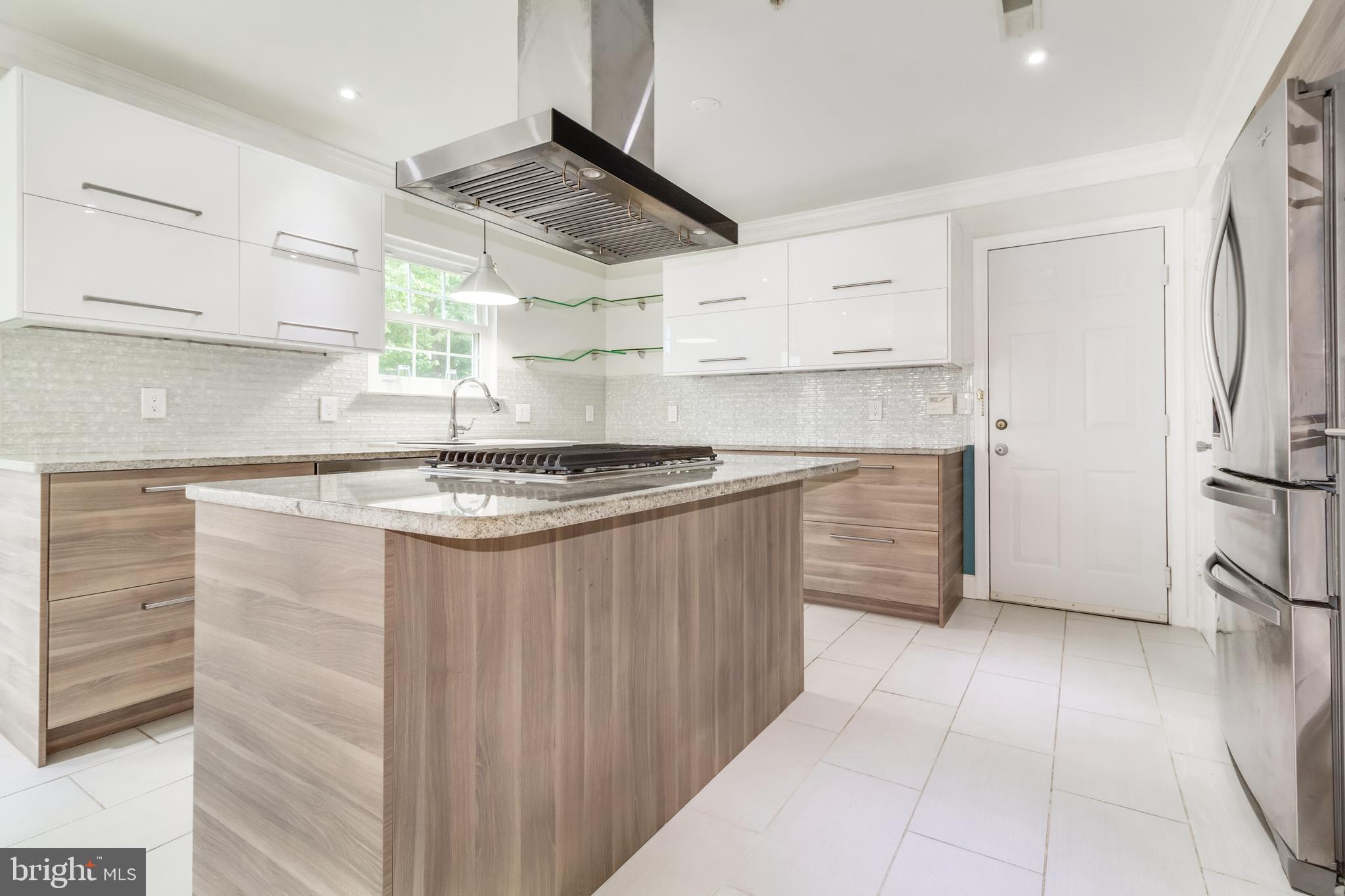 AUTUMN GROVE - Residential