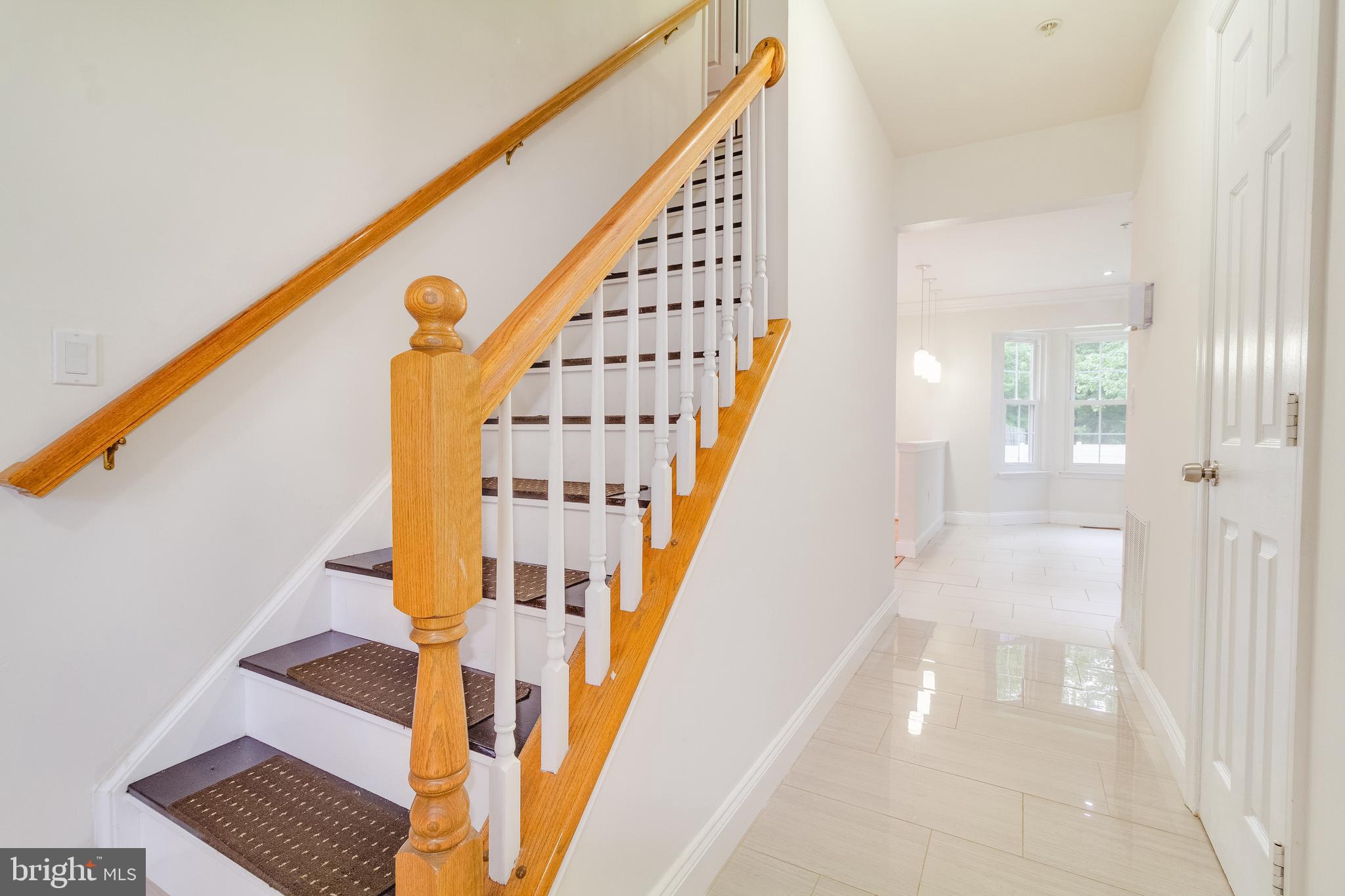 AUTUMN GROVE - Residential