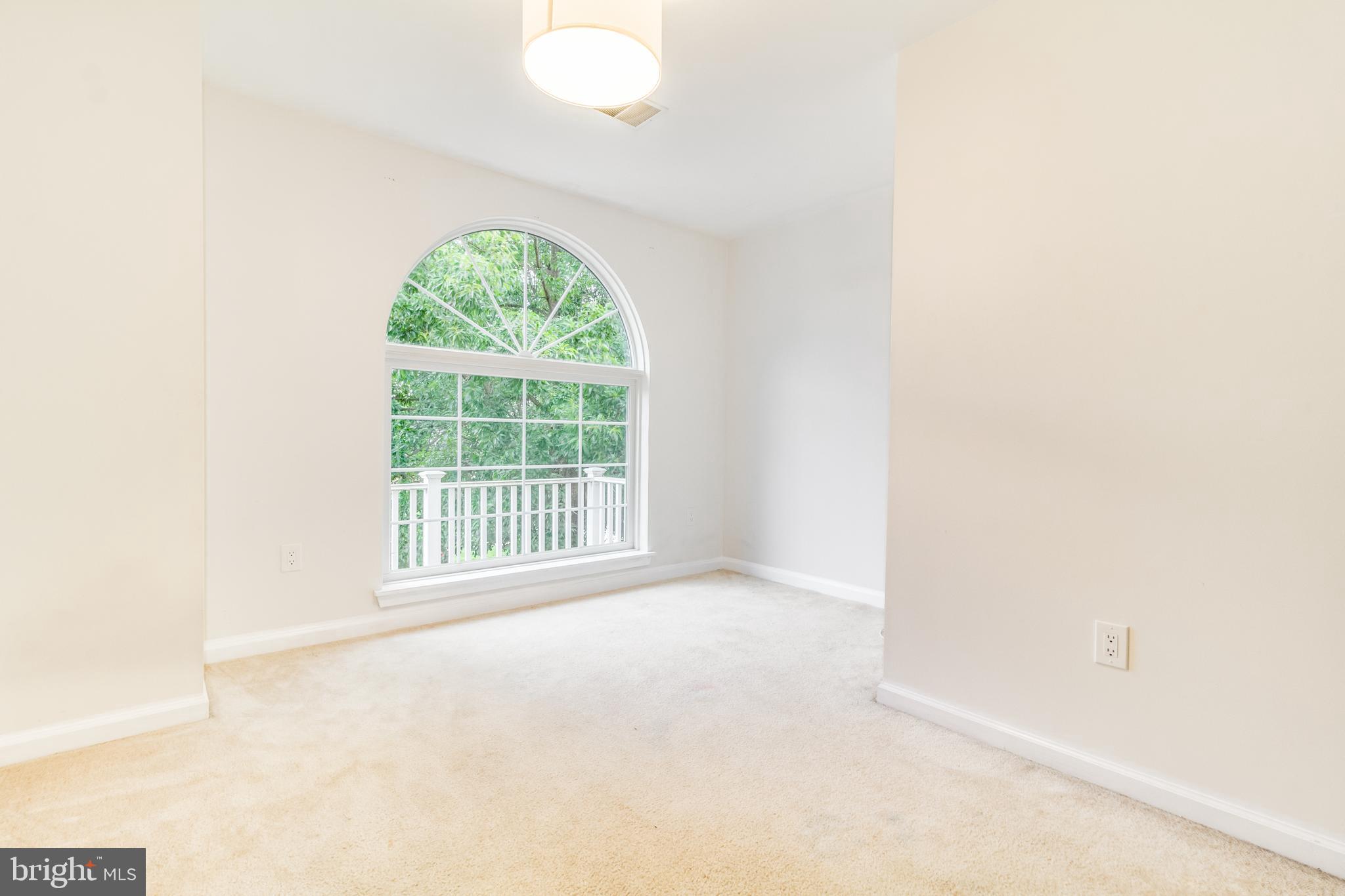 AUTUMN GROVE - Residential